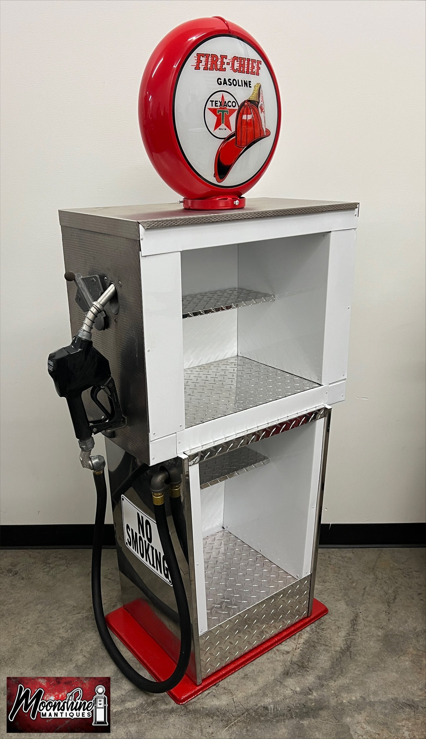 Custom 1960’s TEXACO Fire Chief Bennett Gas Pump w/ Display Shelves - Free Shipping!