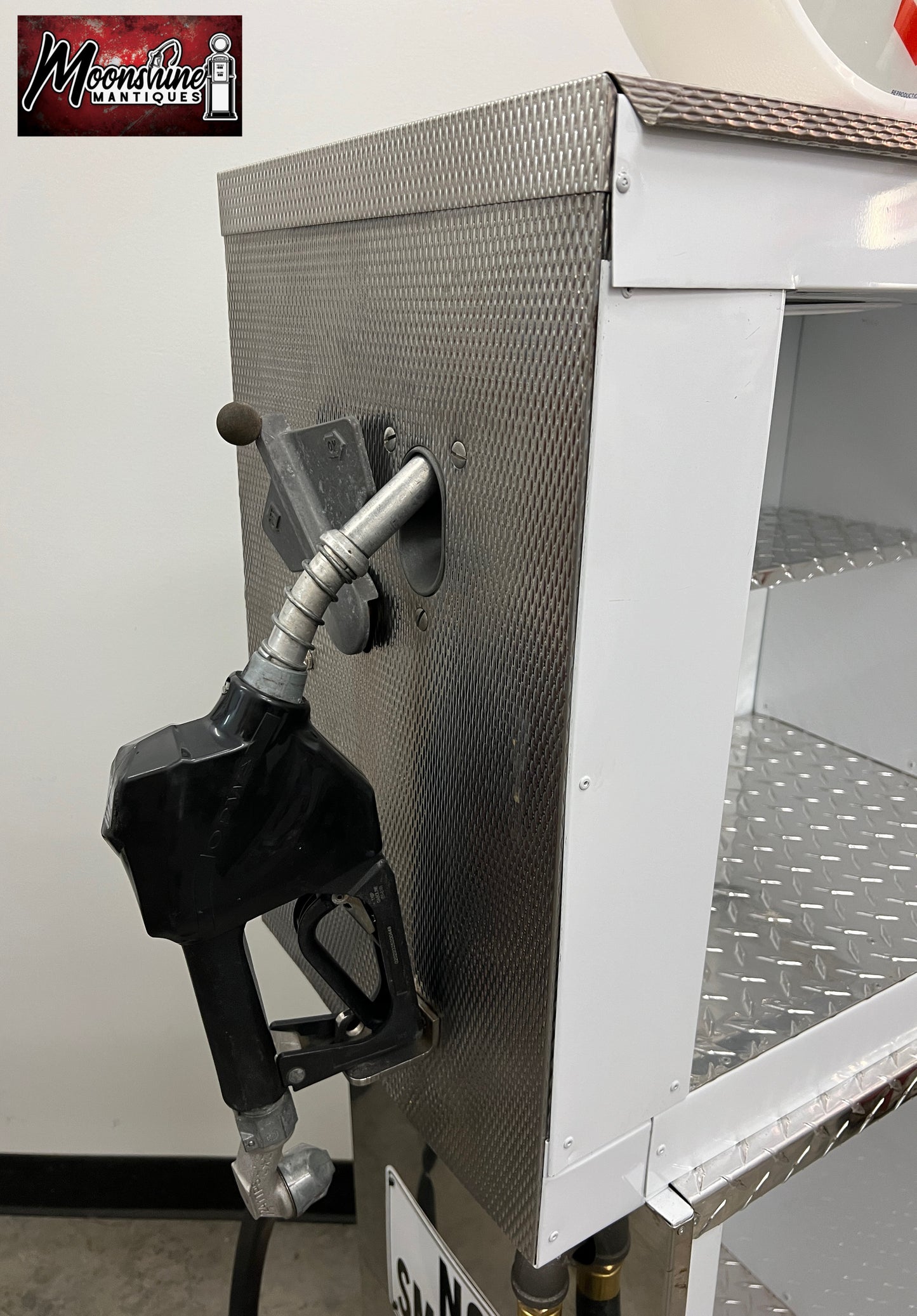 Custom 1960’s CHEVRON GASOLINE Bennett Gas Pump w/ Display Shelves - Free Shipping!