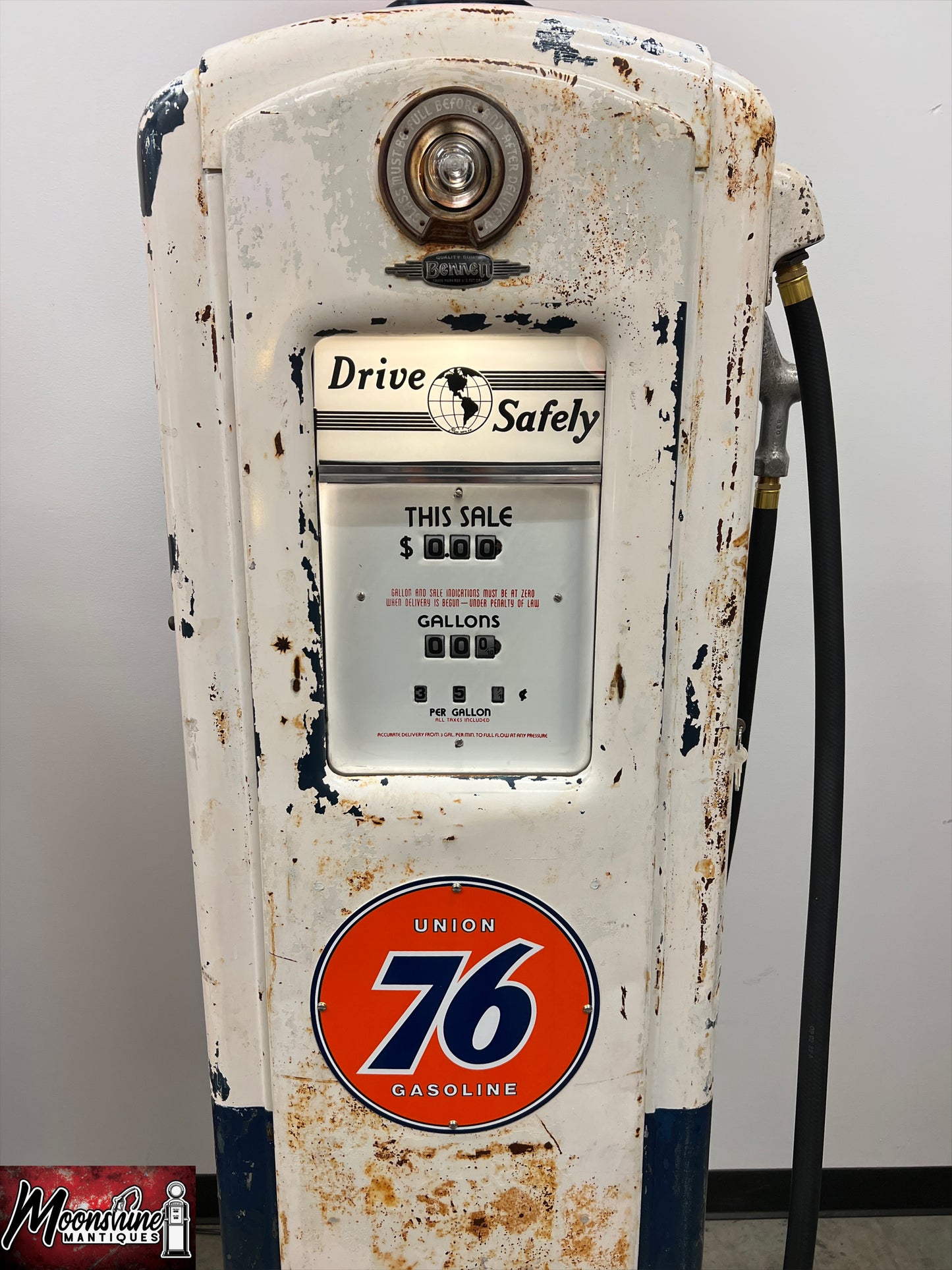 1940’s UNION 76 Bennett 646 Gas Pump - Rustoration - Shipping Available!