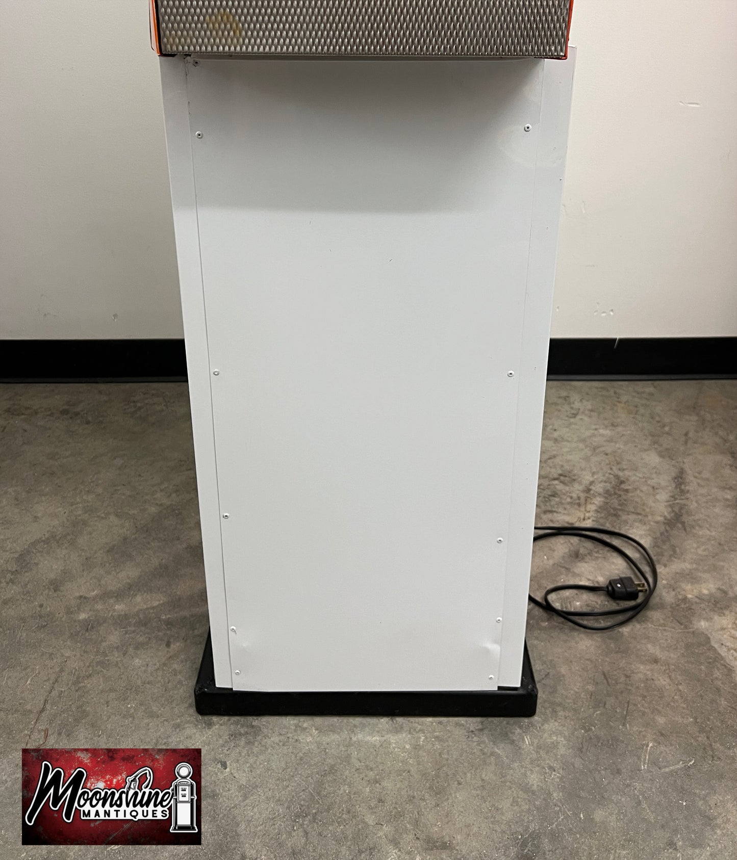 Custom 1960’s UNION 76 Tokheim Gas Pump w/ Display Shelves - Free Shipping!