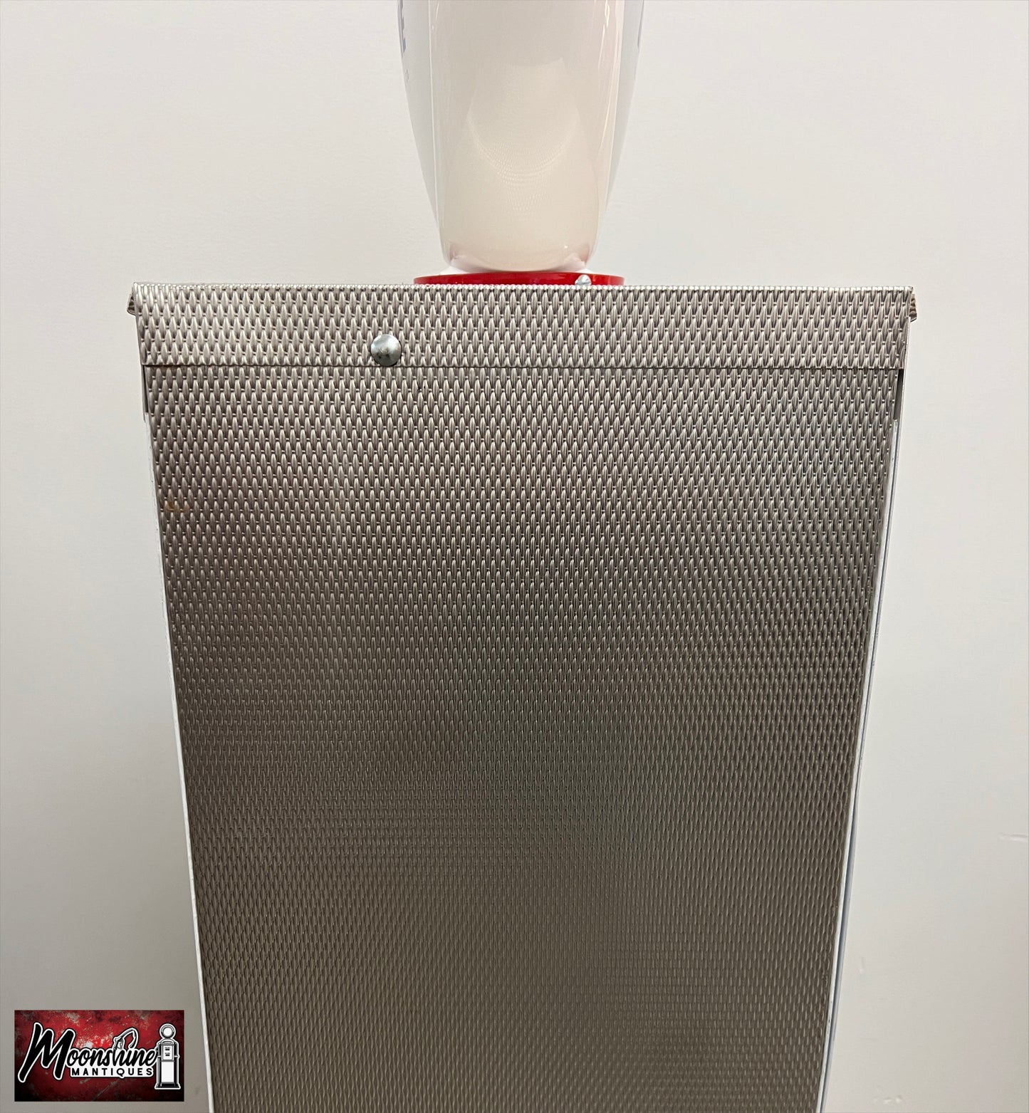 Custom 1960’s CHEVRON GASOLINE Bennett Gas Pump w/ Display Shelves - Free Shipping!
