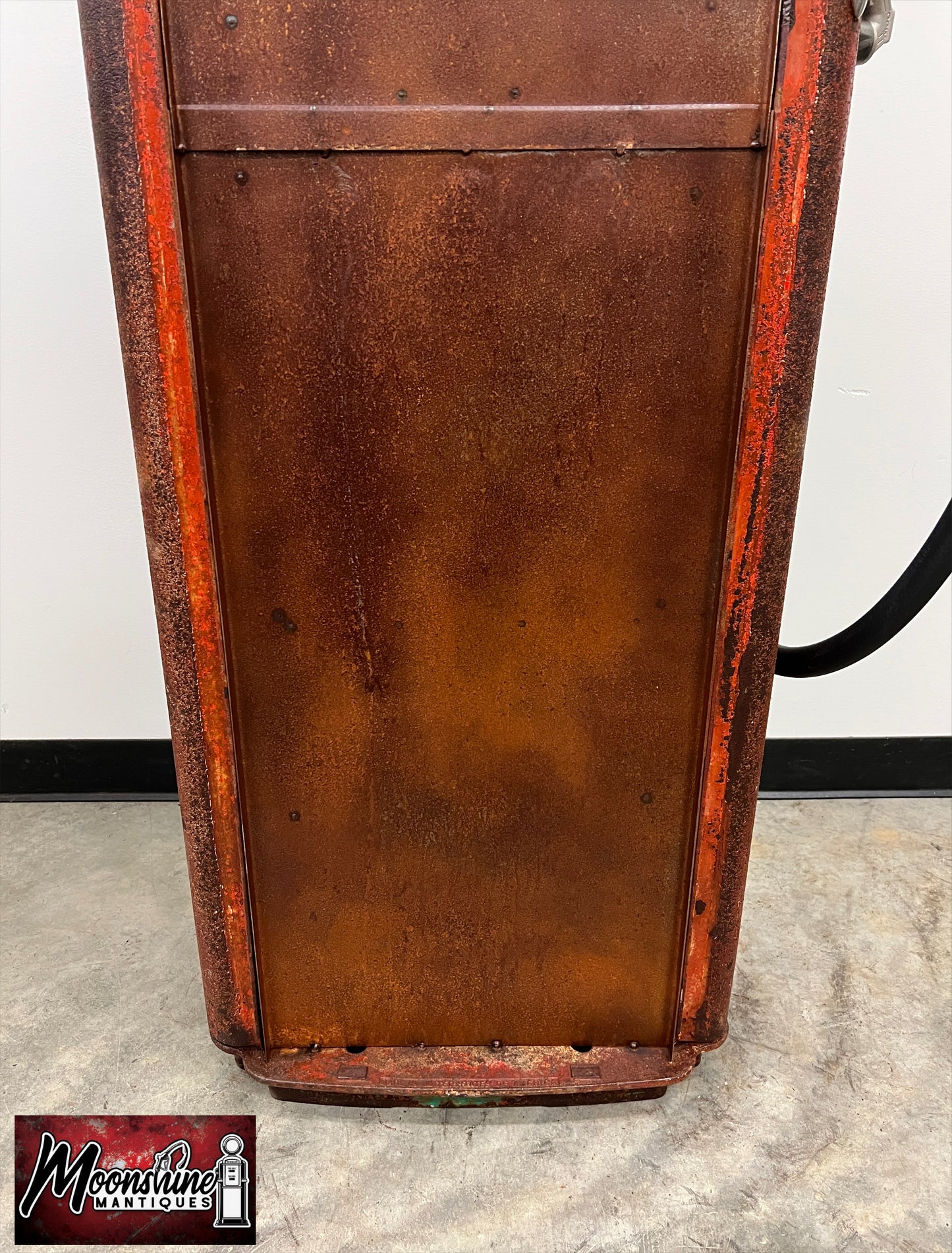 Rustoration 1950’s GULF GASOLINE Gilbarco Gas Pump w/ Shelves - Free Shipping!