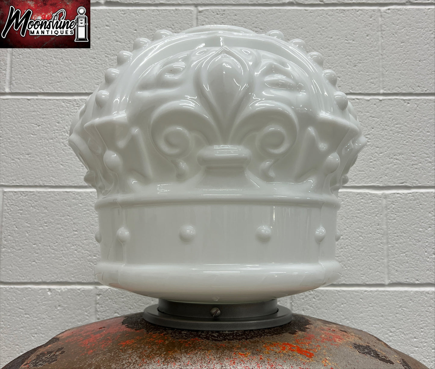 1940’s STANDARD WHITE CROWN Bennett 646 Gas Pump - Shipping Available!