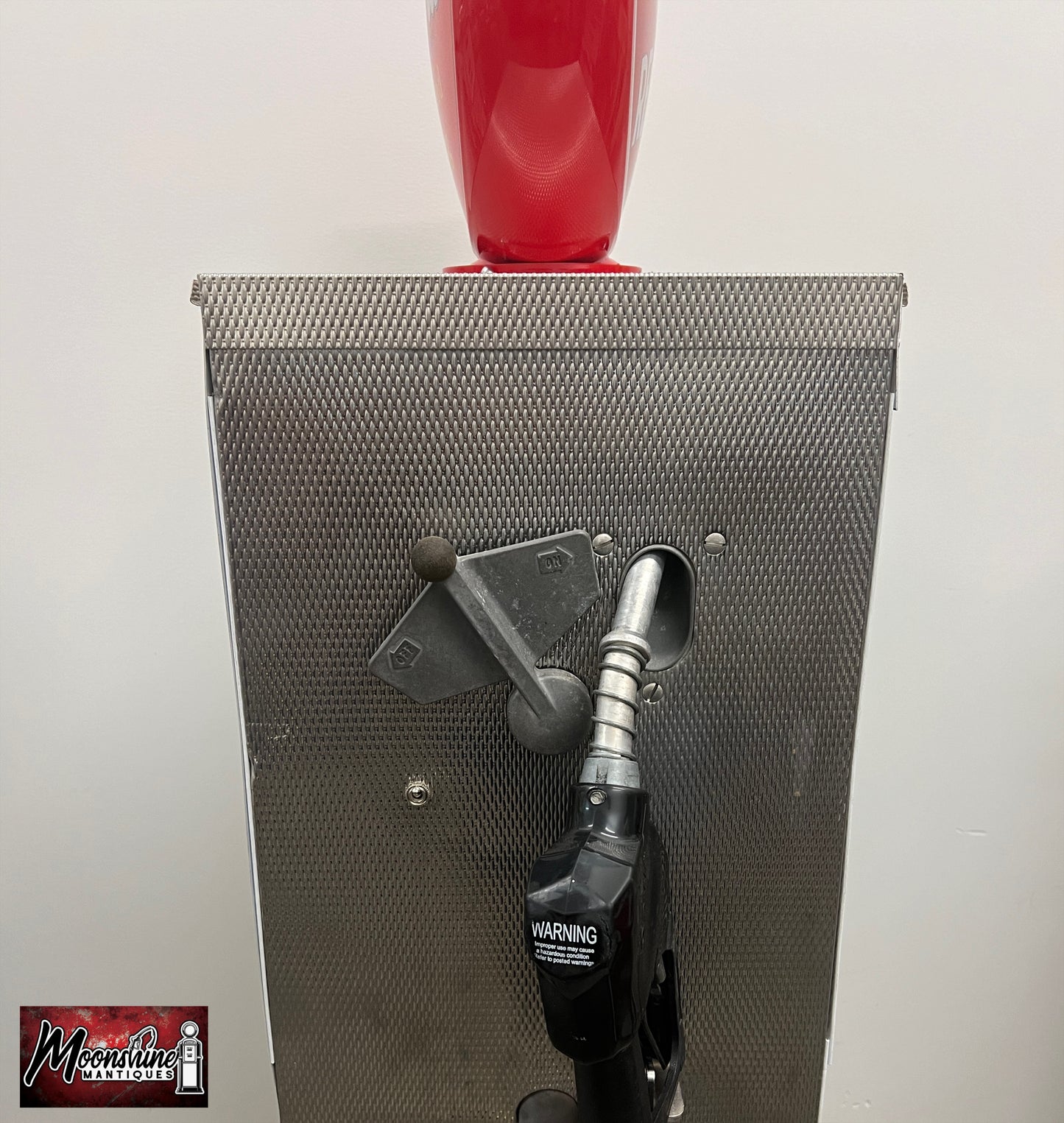 Custom 1960’s SKELLY GASOLINE Bennett Gas Pump w/ Display Shelves - Free Shipping!