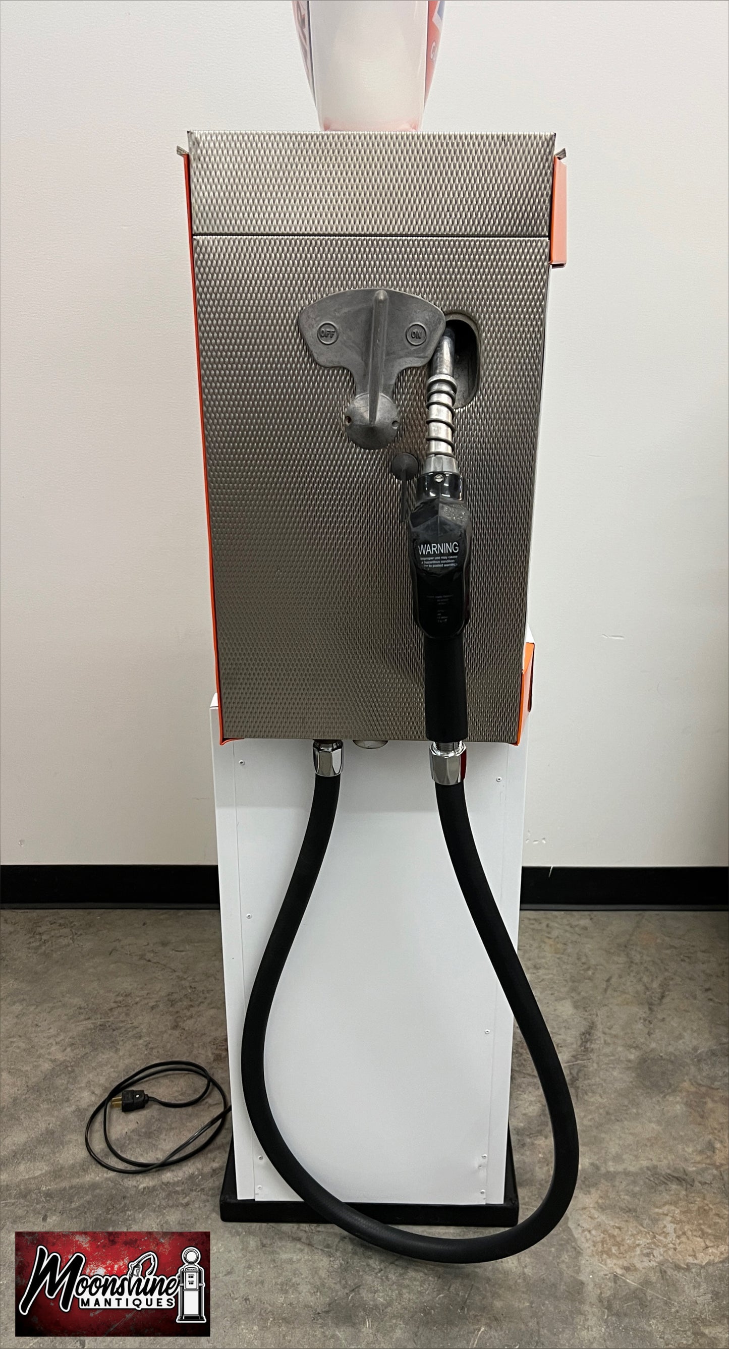 Custom 1960’s UNION 76 Tokheim Gas Pump w/ Display Shelves - Free Shipping!
