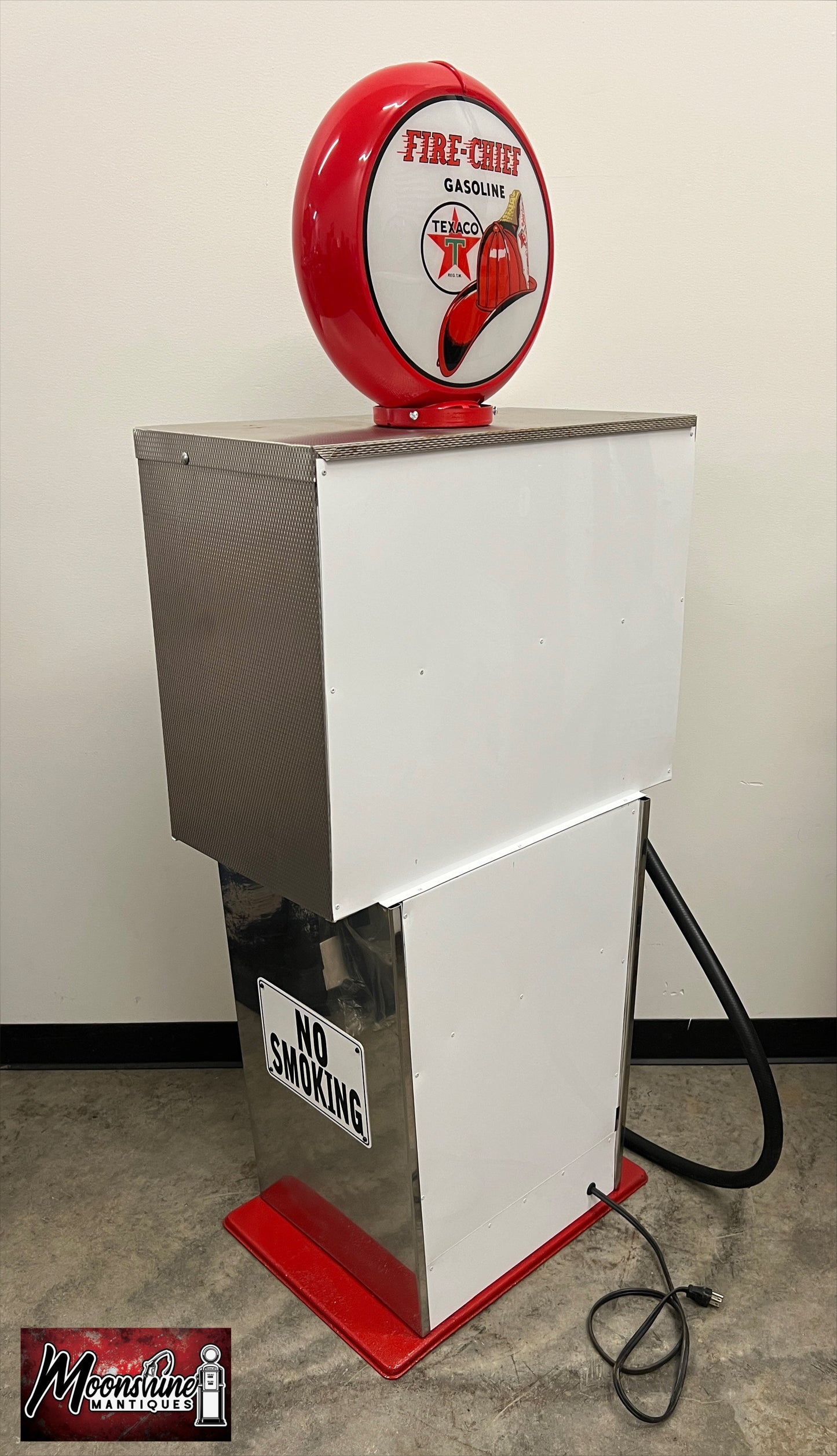 Custom 1960’s TEXACO Fire Chief Bennett Gas Pump w/ Display Shelves - Free Shipping!