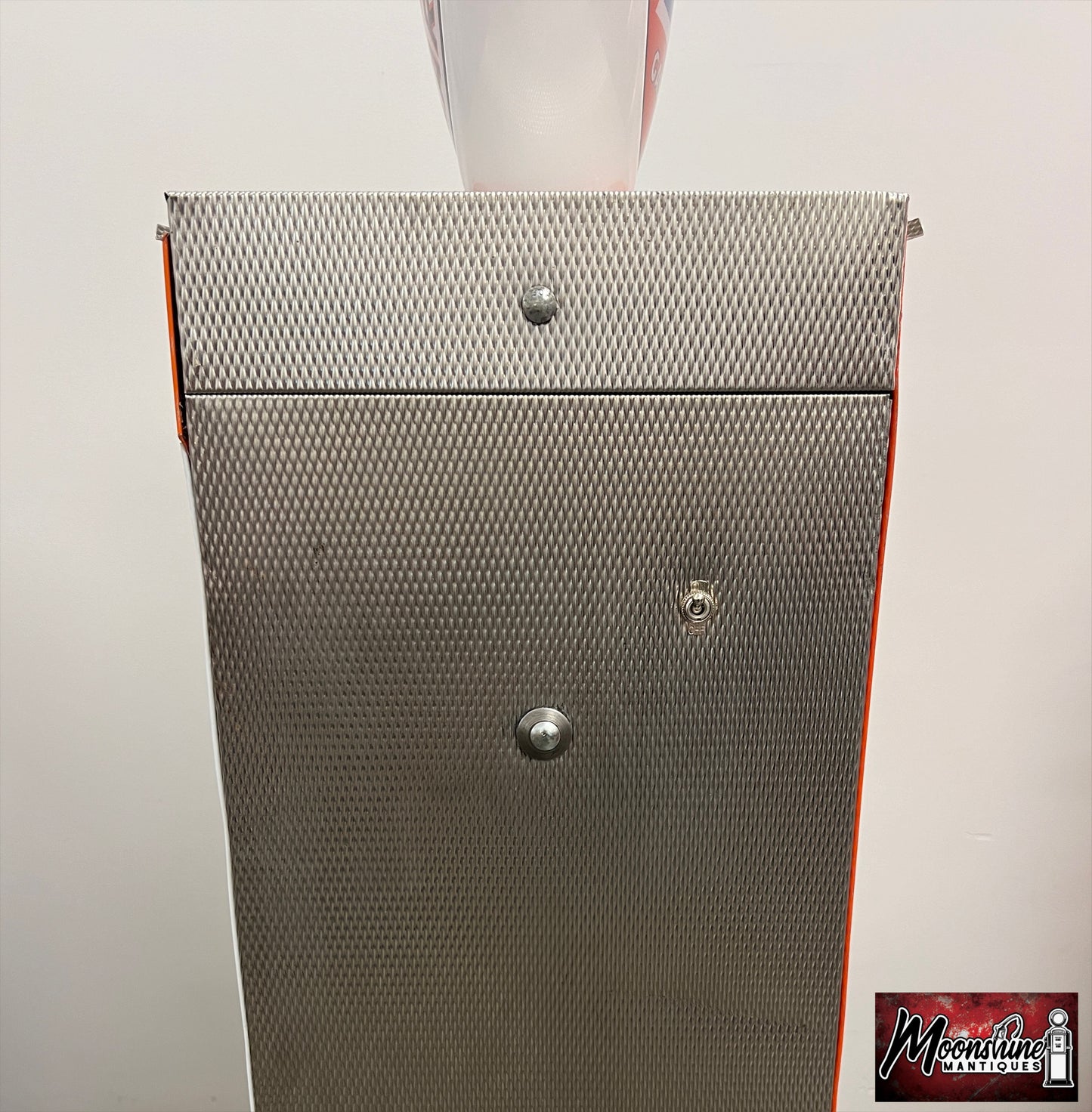 Custom 1960’s UNION 76 Tokheim Gas Pump w/ Display Shelves - Free Shipping!