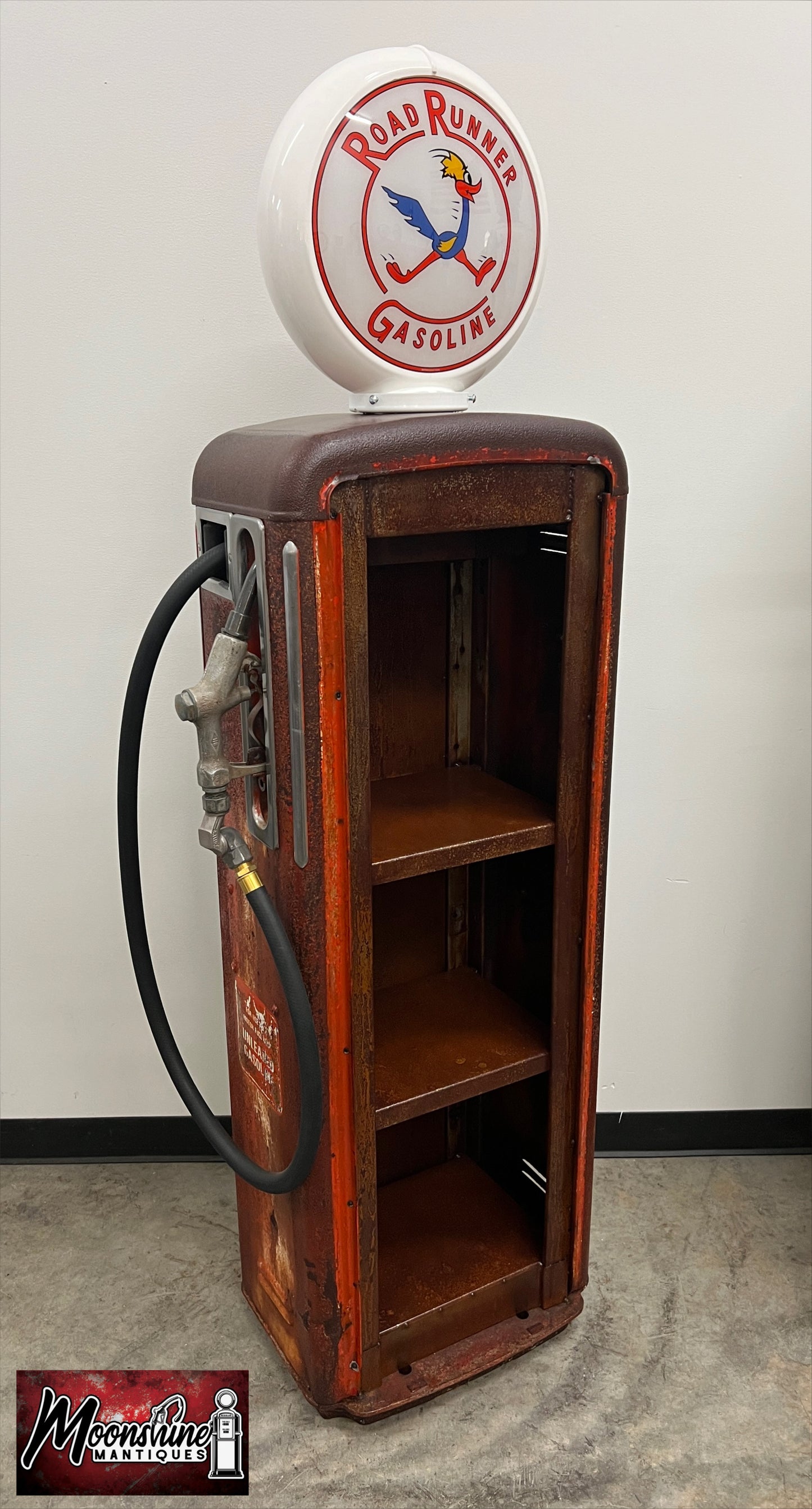 Rustoration 1950’s ROAD RUNNER GASOLINE Gilbarco Gas Pump w/ Shelves - Free Shipping!