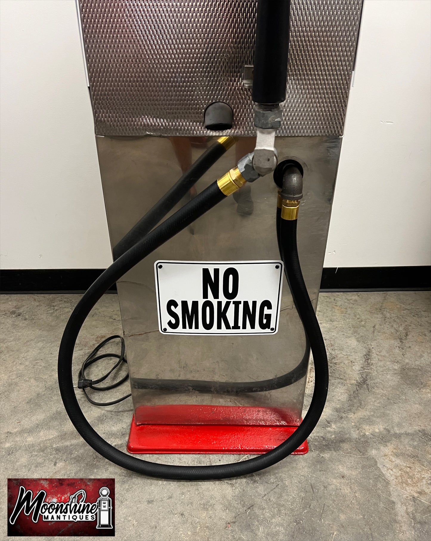 Custom 1960’s TEXACO Fire Chief Bennett Gas Pump w/ Display Shelves - Free Shipping!
