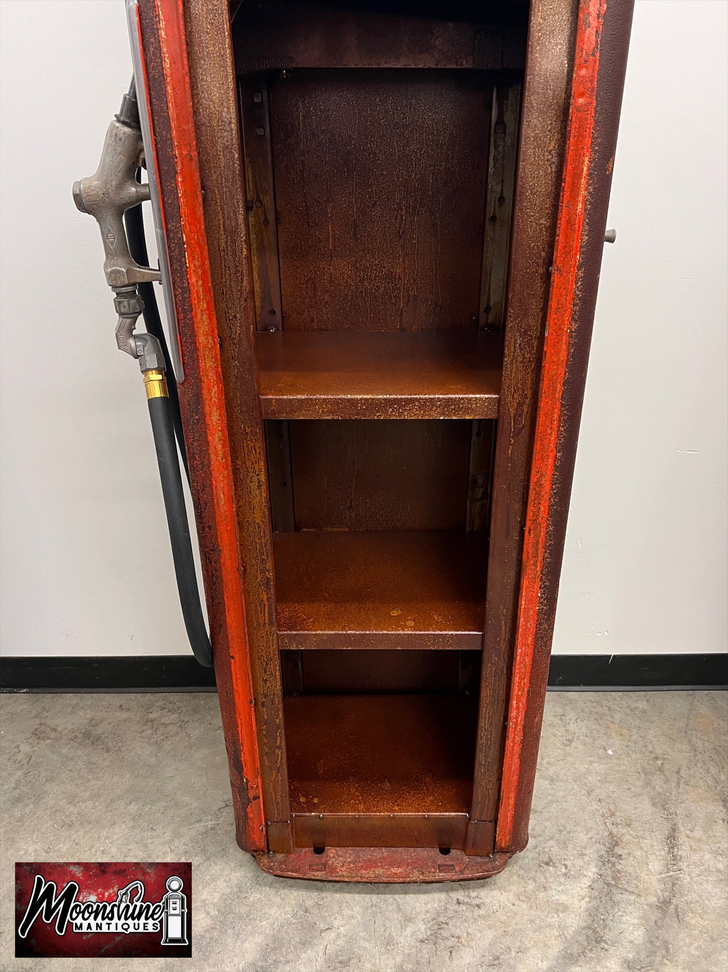 Rustoration 1950’s HUSKY GASOLINE Gilbarco Gas Pump w/ Shelves - Free Shipping!
