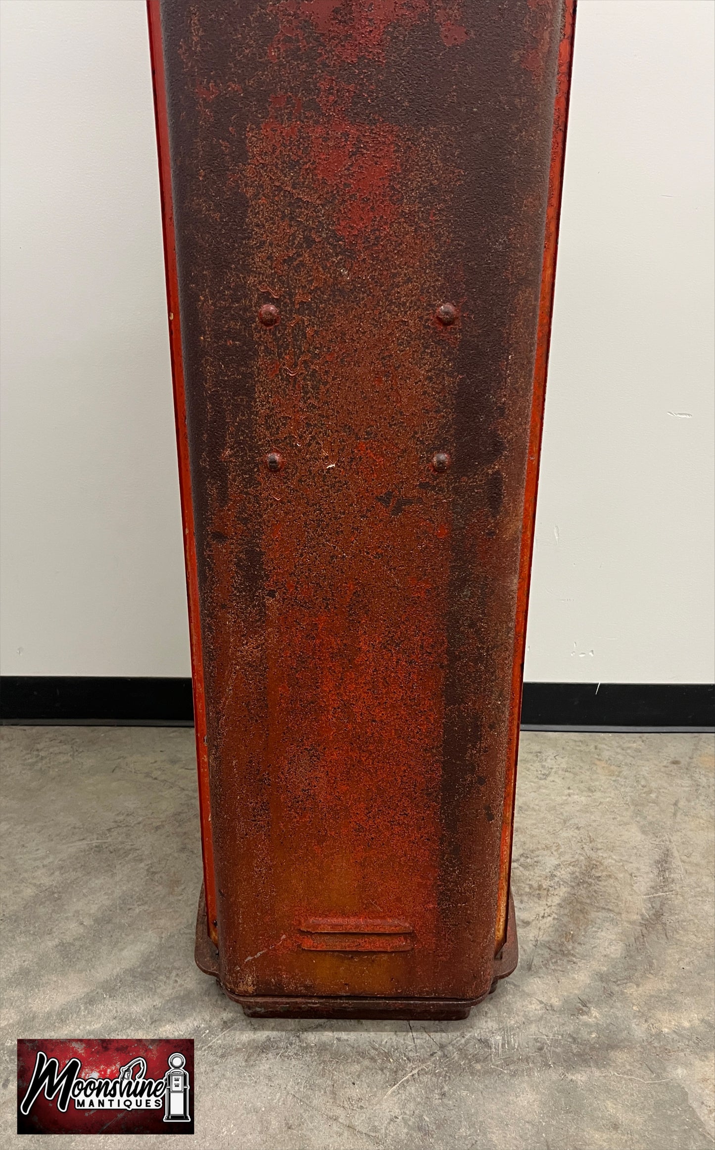 Rustoration 1950’s GOOD GULF GASOLINE Gilbarco Gas Pump w/ Custom Shelves - Free Shipping!