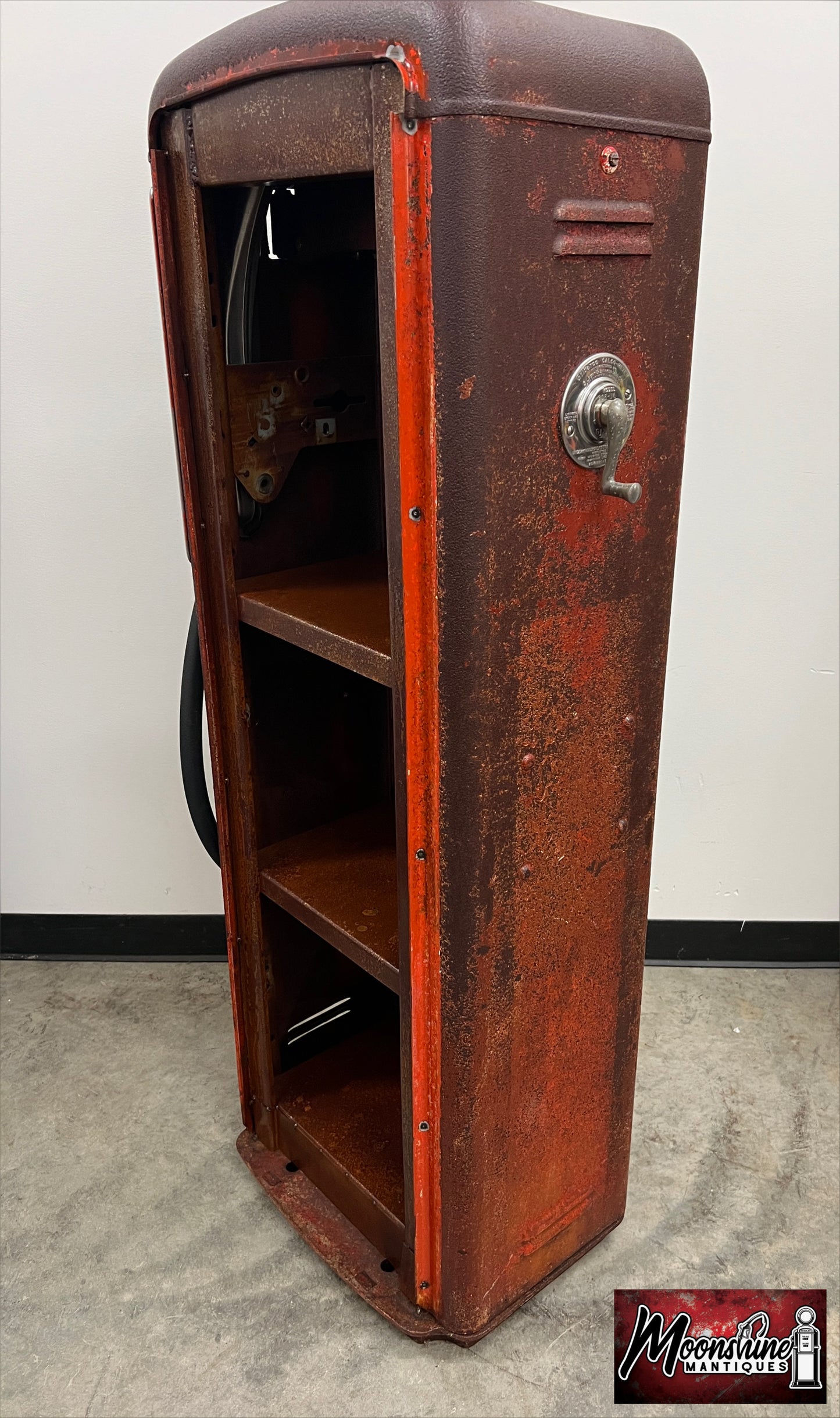 Rustoration 1950’s HUSKY GASOLINE Gilbarco Gas Pump w/ Shelves - Free Shipping!