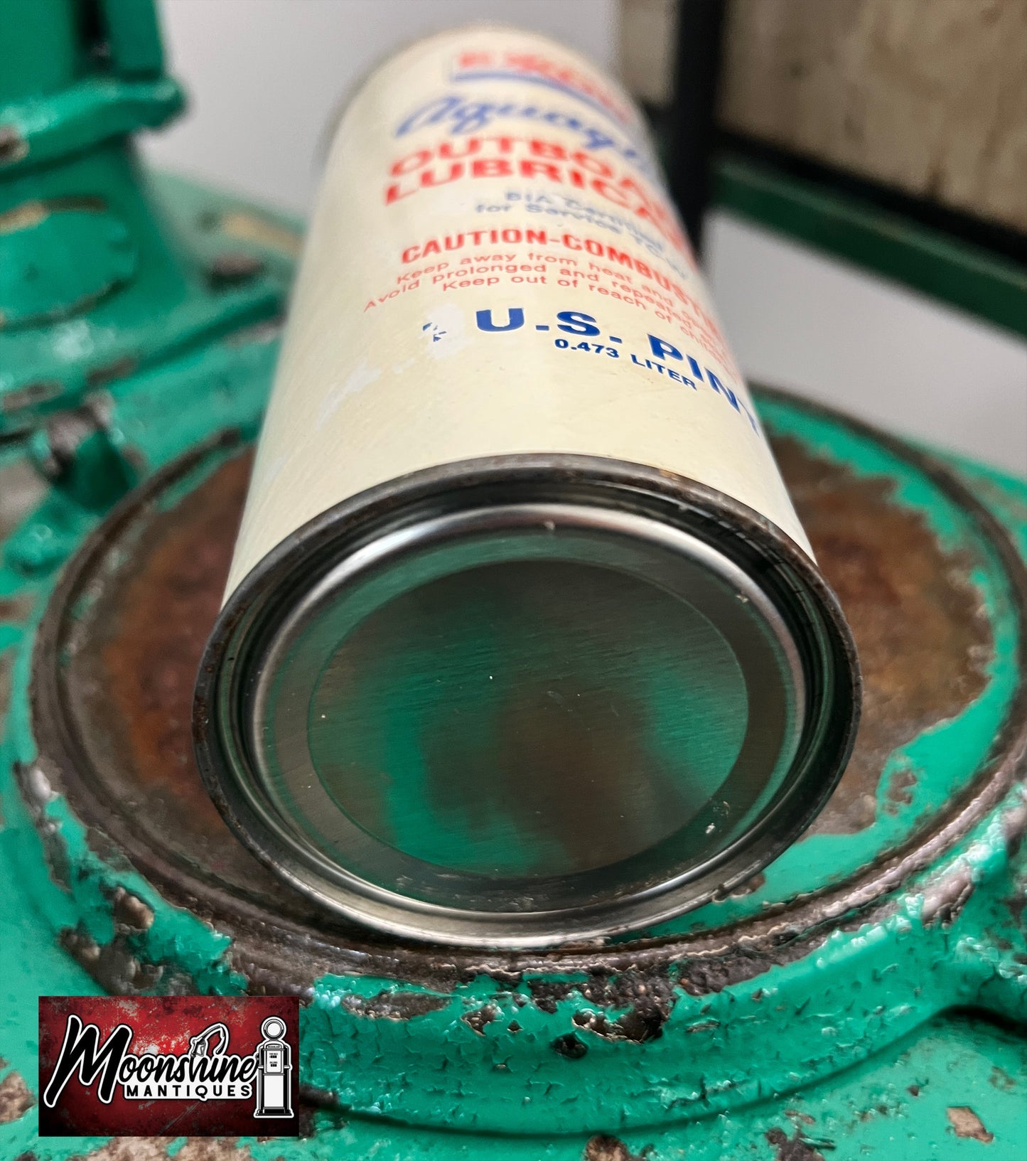 Vtg. EXXON Aquaglide Outboard Motor Oil Lubricant Can - Free Shipping!