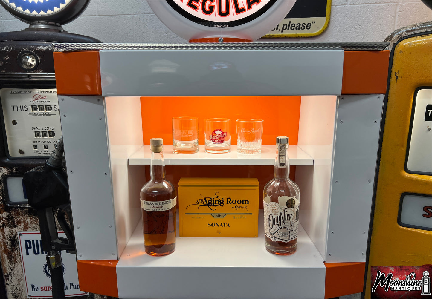 Custom 1960’s HUDSON GASOLINE Tokheim Gas Pump w/ Display Shelves - Free Shipping!