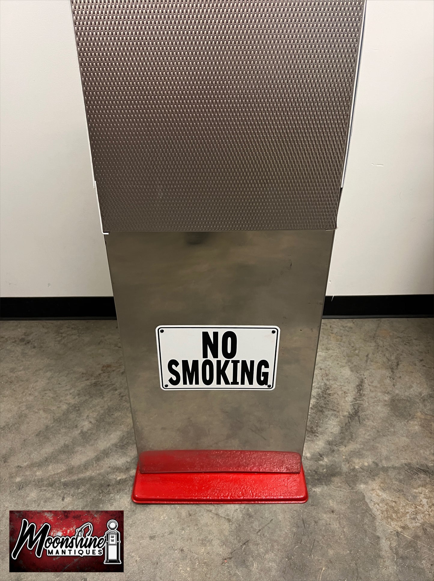 Custom 1960’s TEXACO Fire Chief Bennett Gas Pump w/ Display Shelves - Free Shipping!