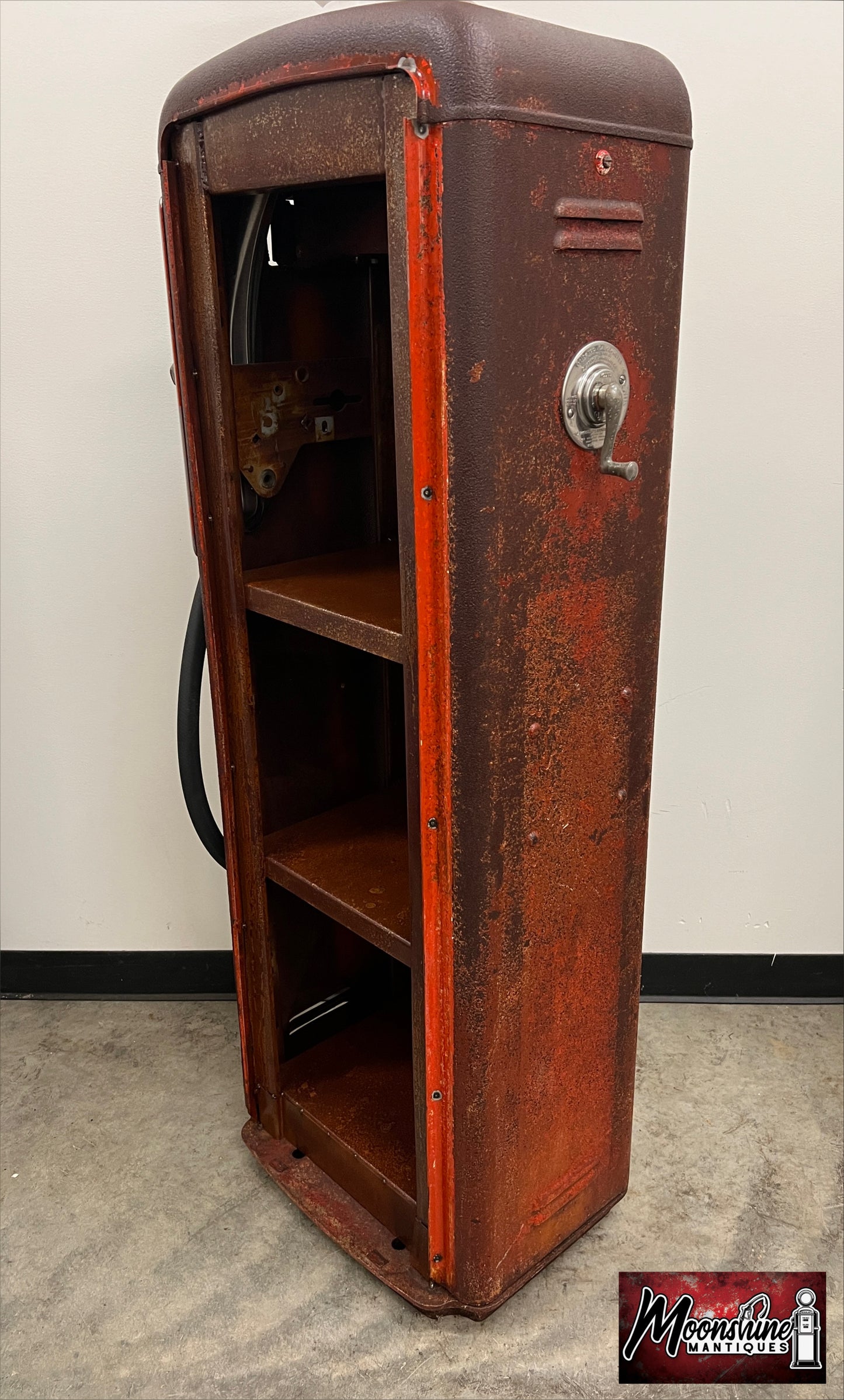 Rustoration 1950’s LION GASOLINE Gilbarco Gas Pump w/ Shelves - Free Shipping!