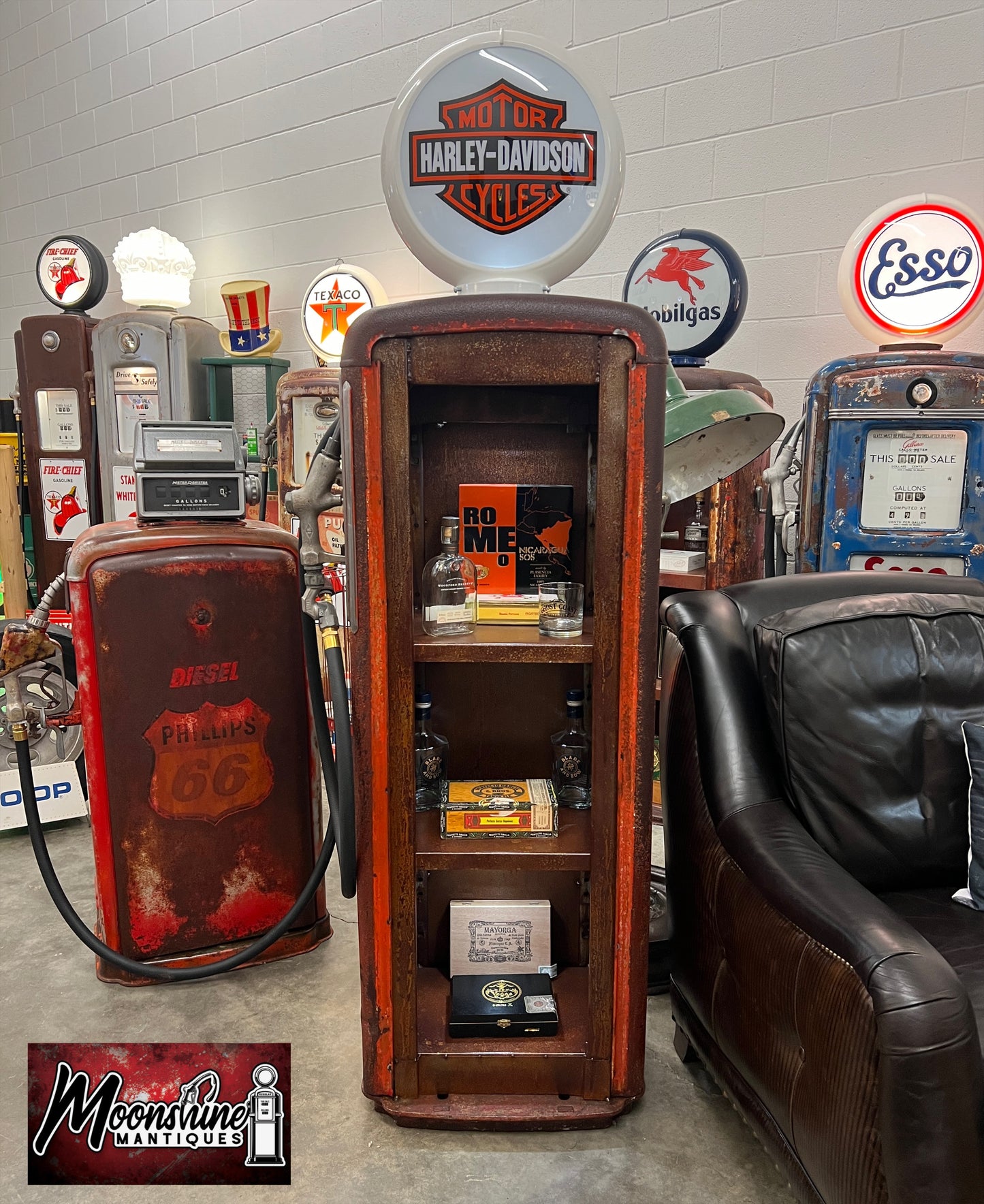 1950’s HARLEY DAVIDSON MOTORCYCLES Gilbarco Gas Pump w/ Shelves - Free Shipping!