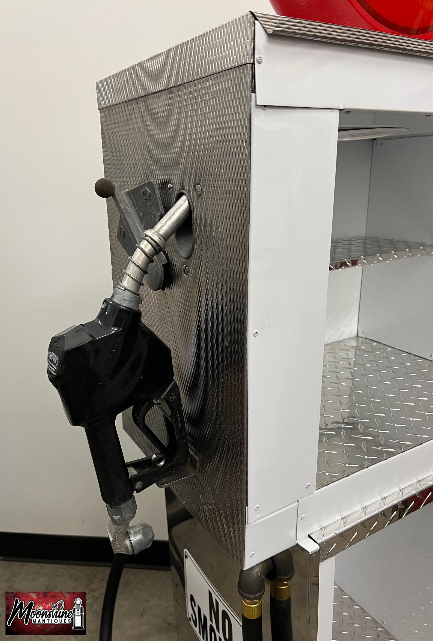 Custom 1960’s COCA COLA Bennett Gas Pump w/ Display Shelves - Free Shipping!
