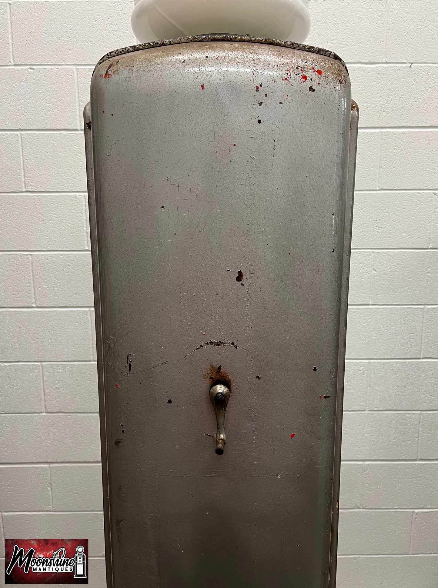 1940’s STANDARD WHITE CROWN Bennett 646 Gas Pump - Shipping Available!