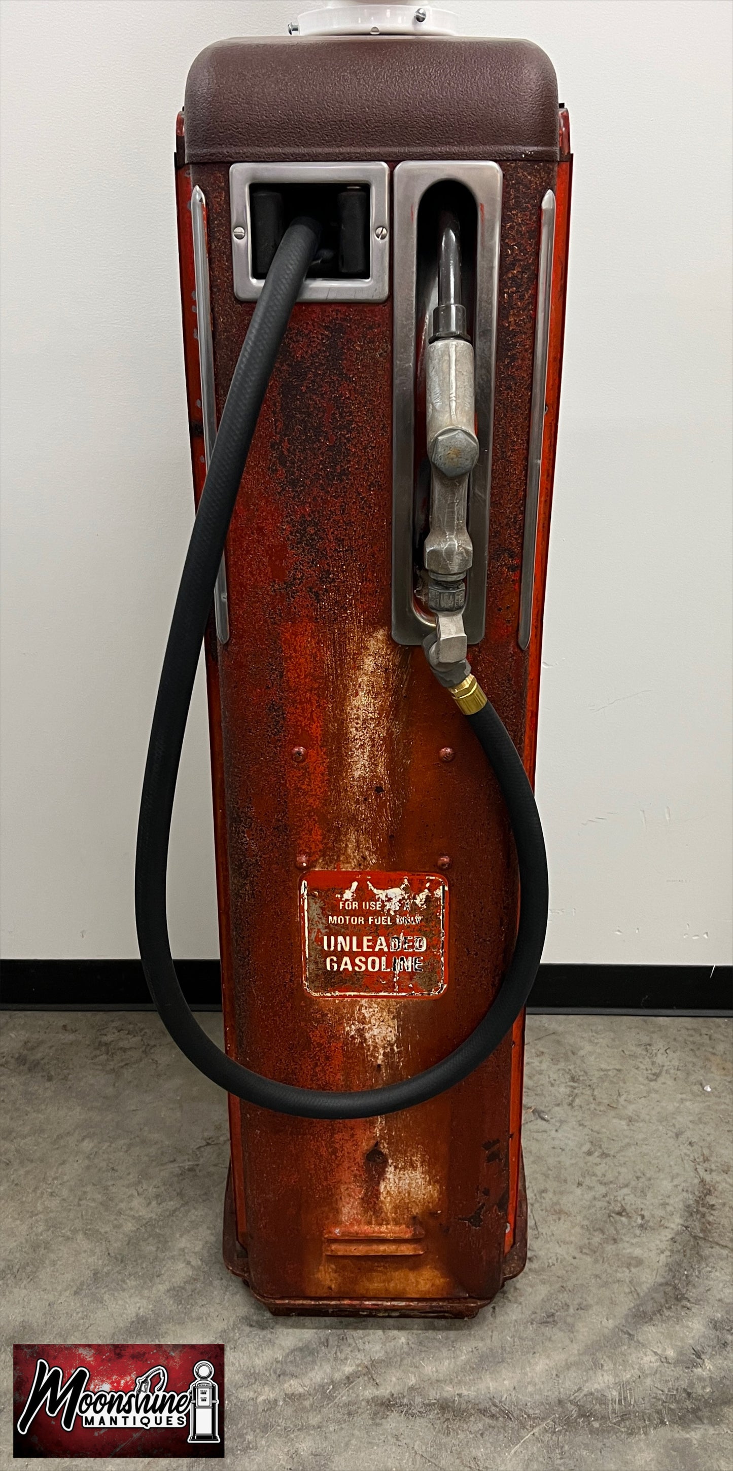 Rustoration 1950’s HUSKY GASOLINE Gilbarco Gas Pump w/ Shelves - Free Shipping!