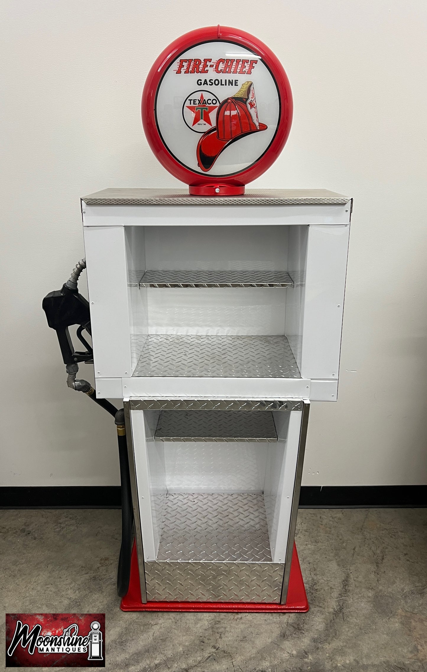 Custom 1960’s TEXACO Fire Chief Bennett Gas Pump w/ Display Shelves - Free Shipping!