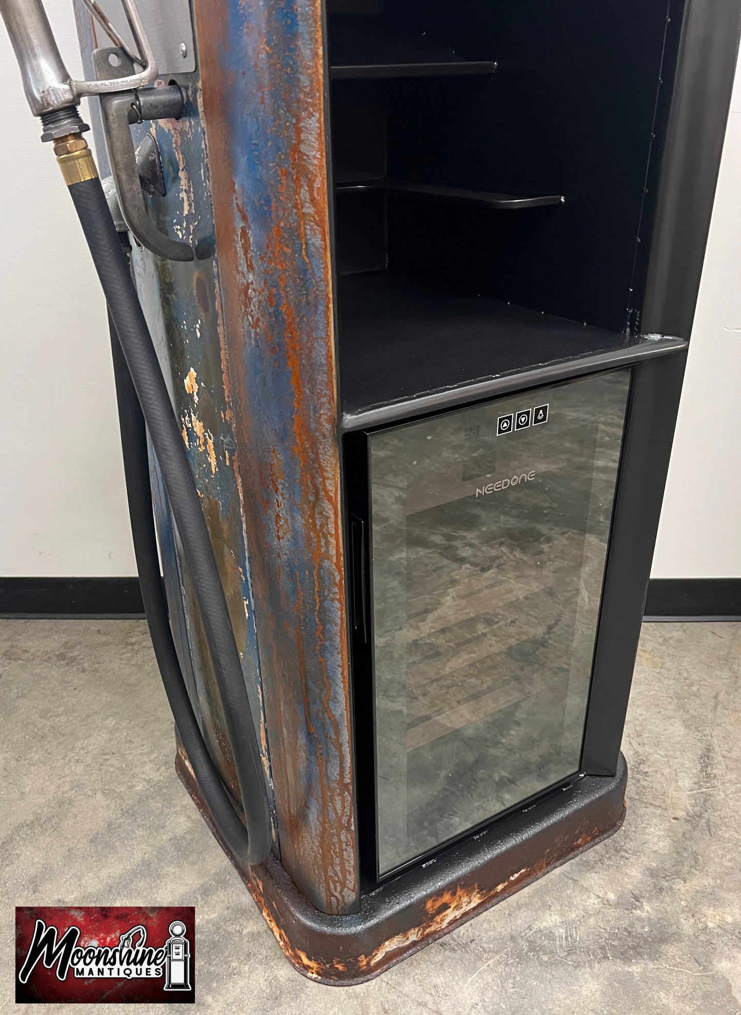 1940’s INDIAN MOTORCYCLE Gas Pump w/ Custom Made Whiskey Bar & Cigar Humidor - Free Shipping!