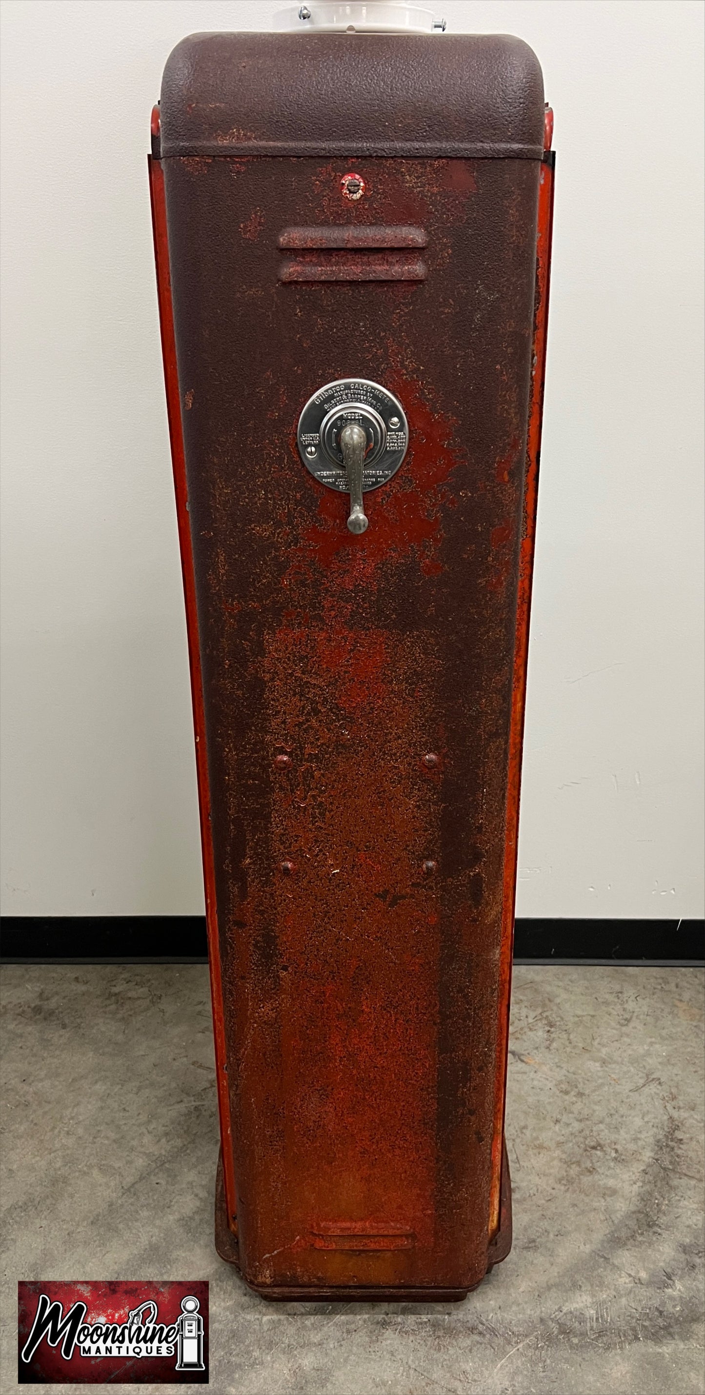 Rustoration 1950’s ROAD RUNNER GASOLINE Gilbarco Gas Pump w/ Shelves - Free Shipping!