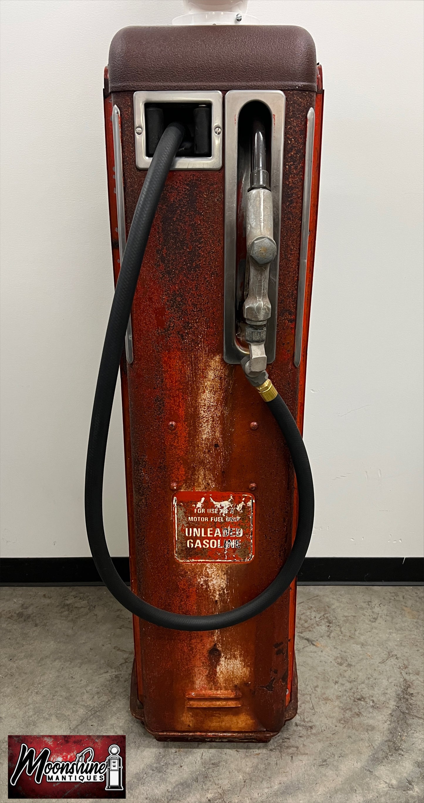 Rustoration 1950’s LION GASOLINE Gilbarco Gas Pump w/ Shelves - Free Shipping!