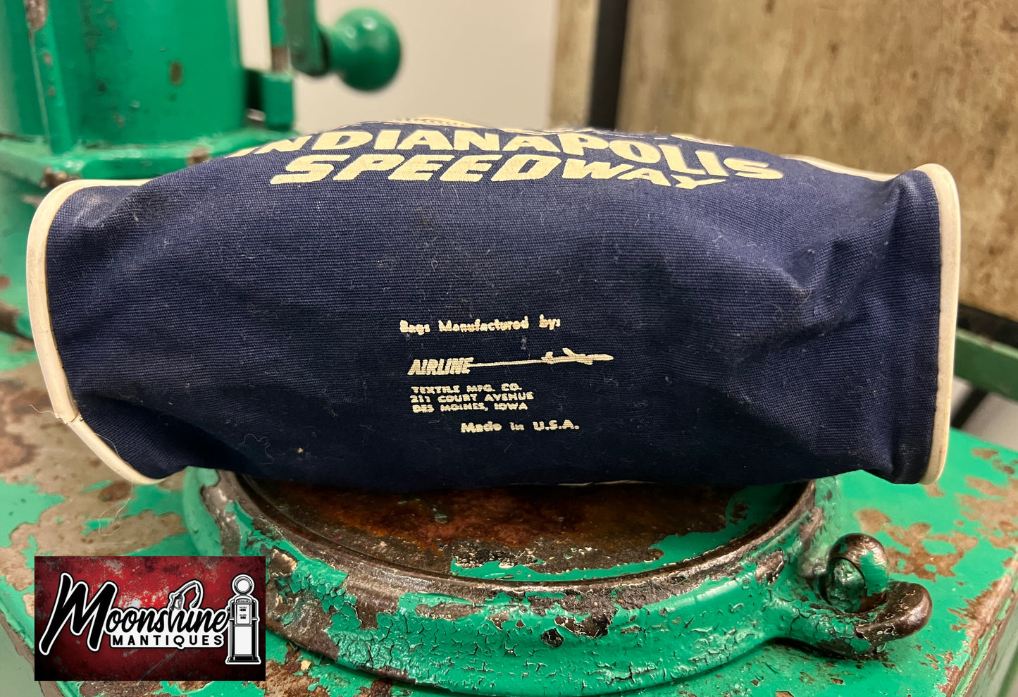 Vtg. INDIANAPOLIS SPEEDWAY Gift Shop Novelty Purse / Bag - Free Shipping!