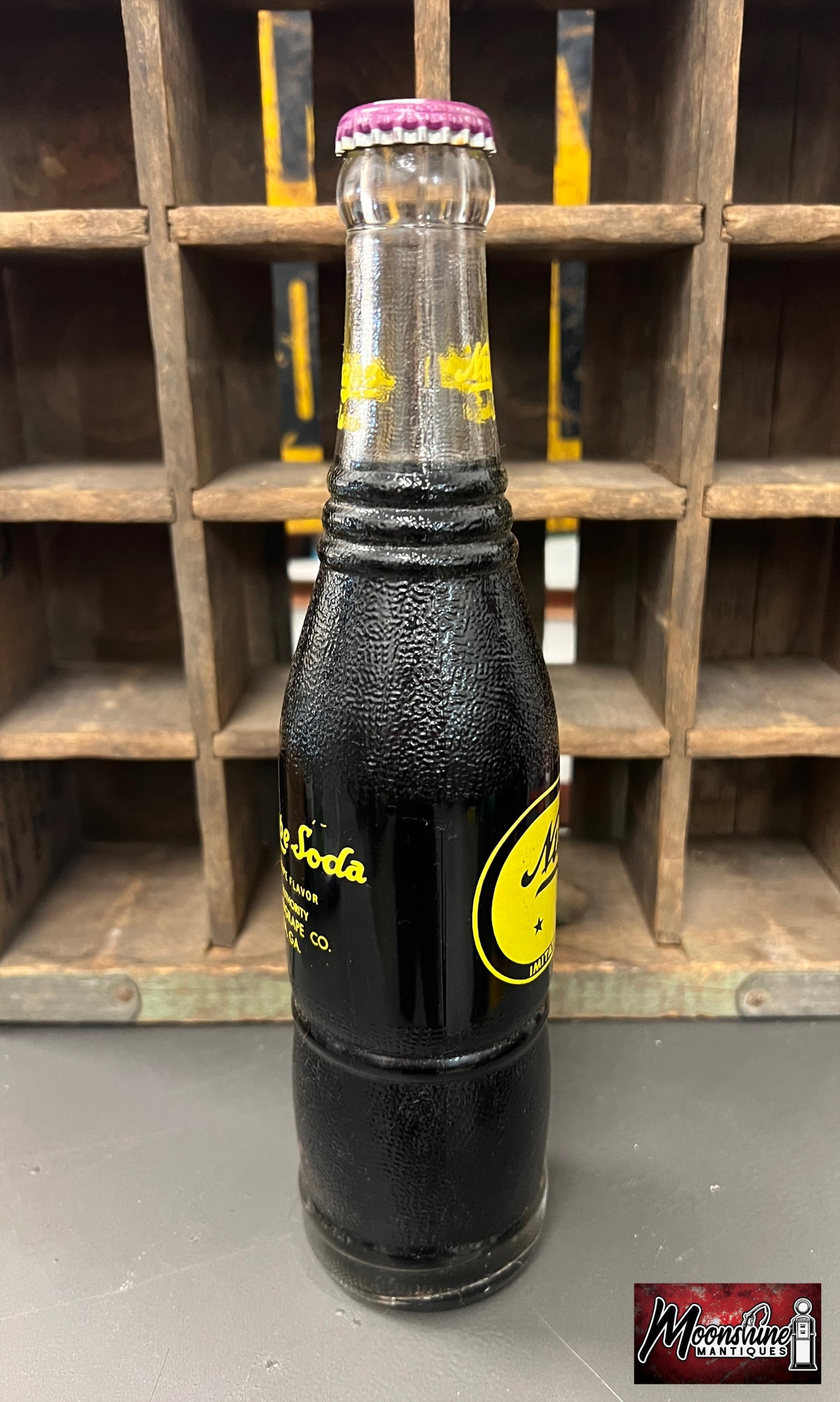 Vtg. 1950's NuGrape Soda Bottle 10oz. - Free Shipping!