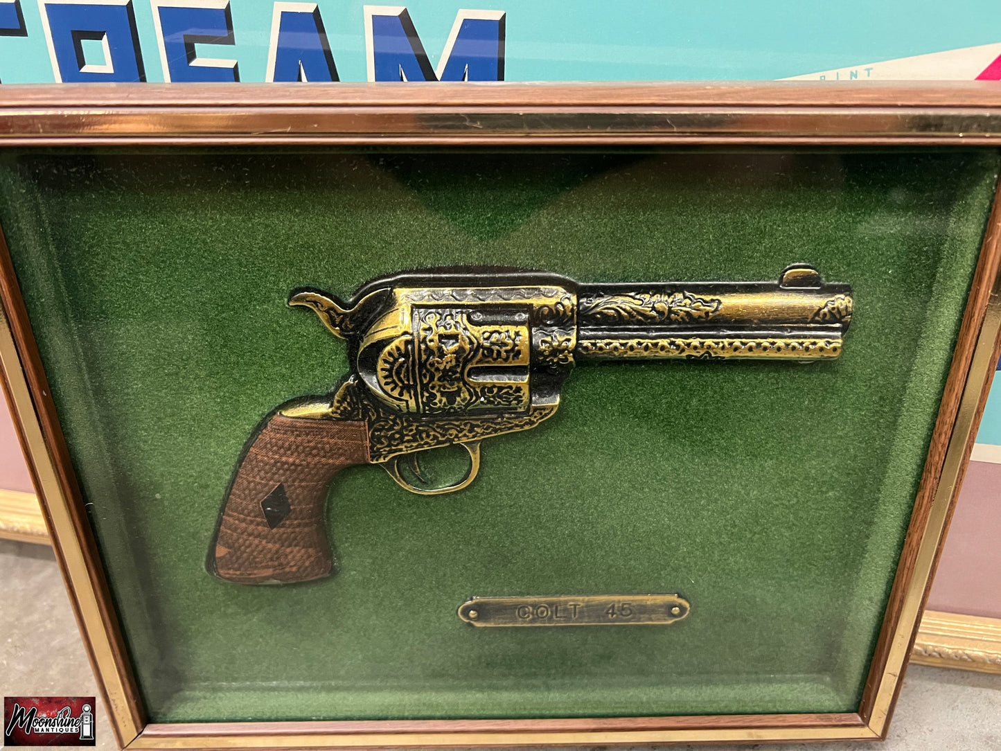Vtg. 1970's Intercraft Industries COLT 45 Pistol Shadow Box - Free Shipping!