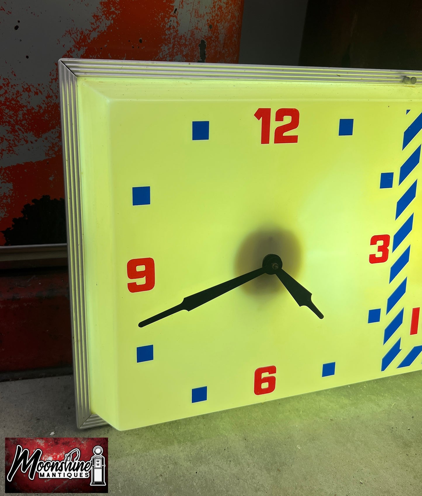 Vtg. DeLuxe Ice Cream Clock / Sign - Mooresville, NC - Free Shipping!
