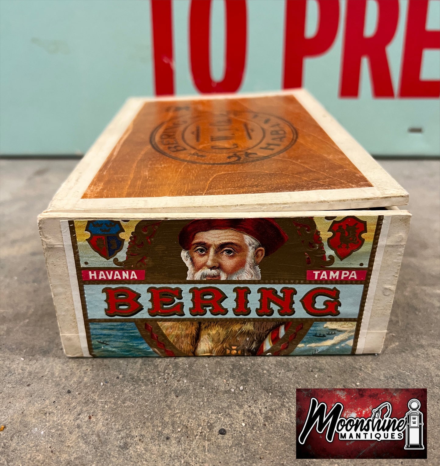 RARE Vtg. BERING CIGARS Display Box / Cigar Store - Free Shipping!