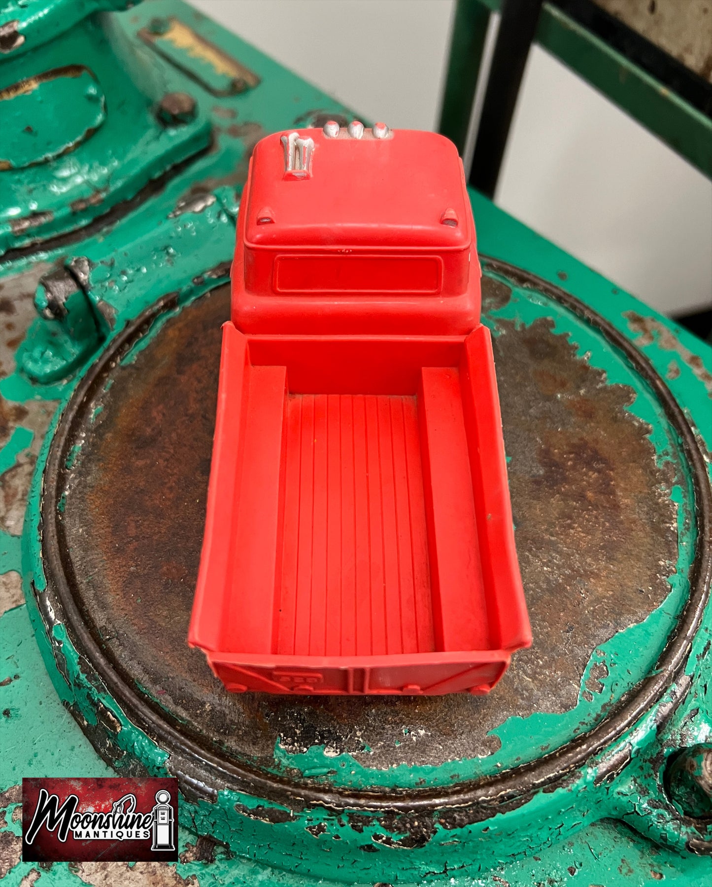 Vtg. 1950's AUBURN Toy Dump Truck - Made in USA - Free Shipping!