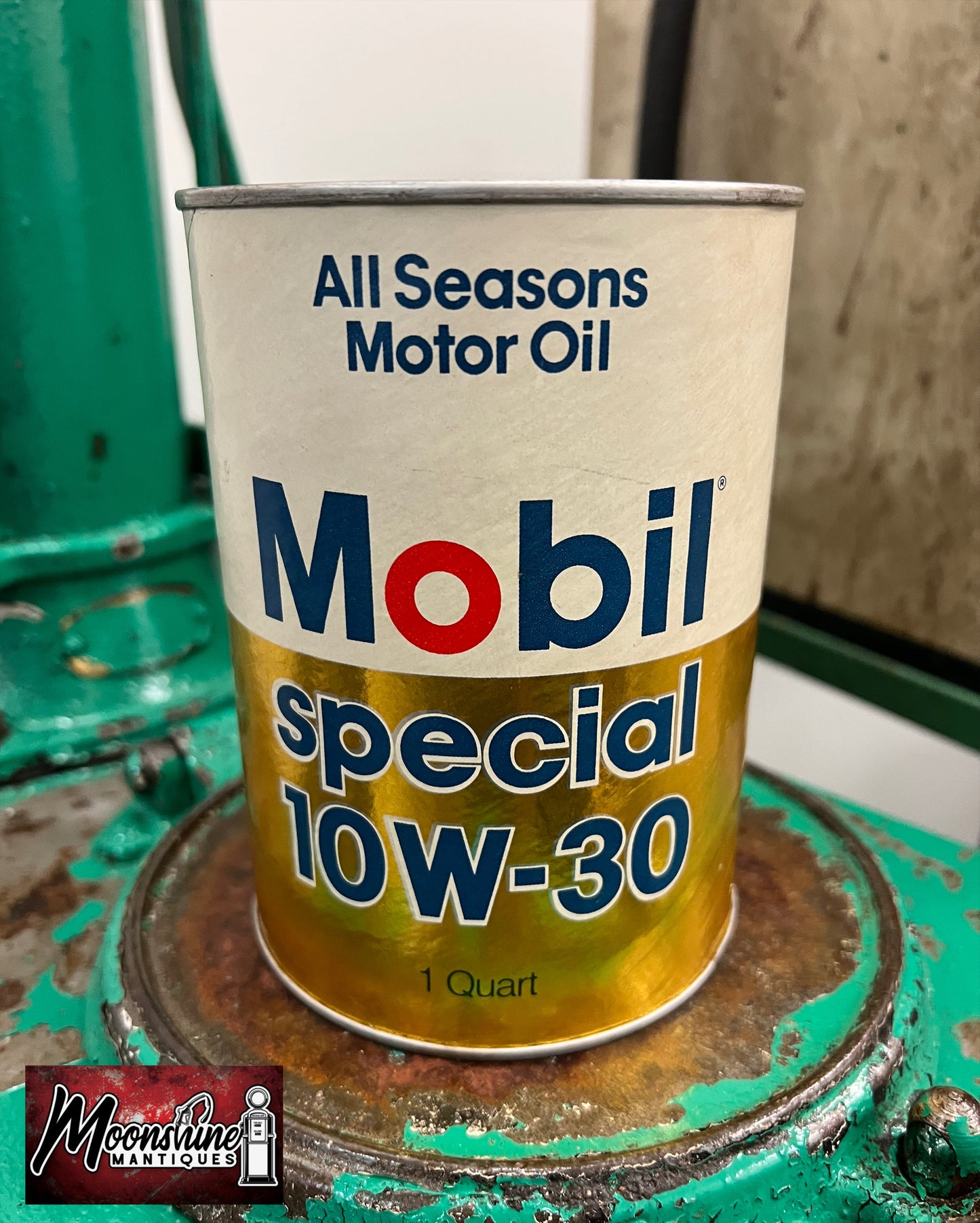 Vtg. 1980's MOBIL SPECIAL Motor Oil Can 1 qt - Free Shipping!
