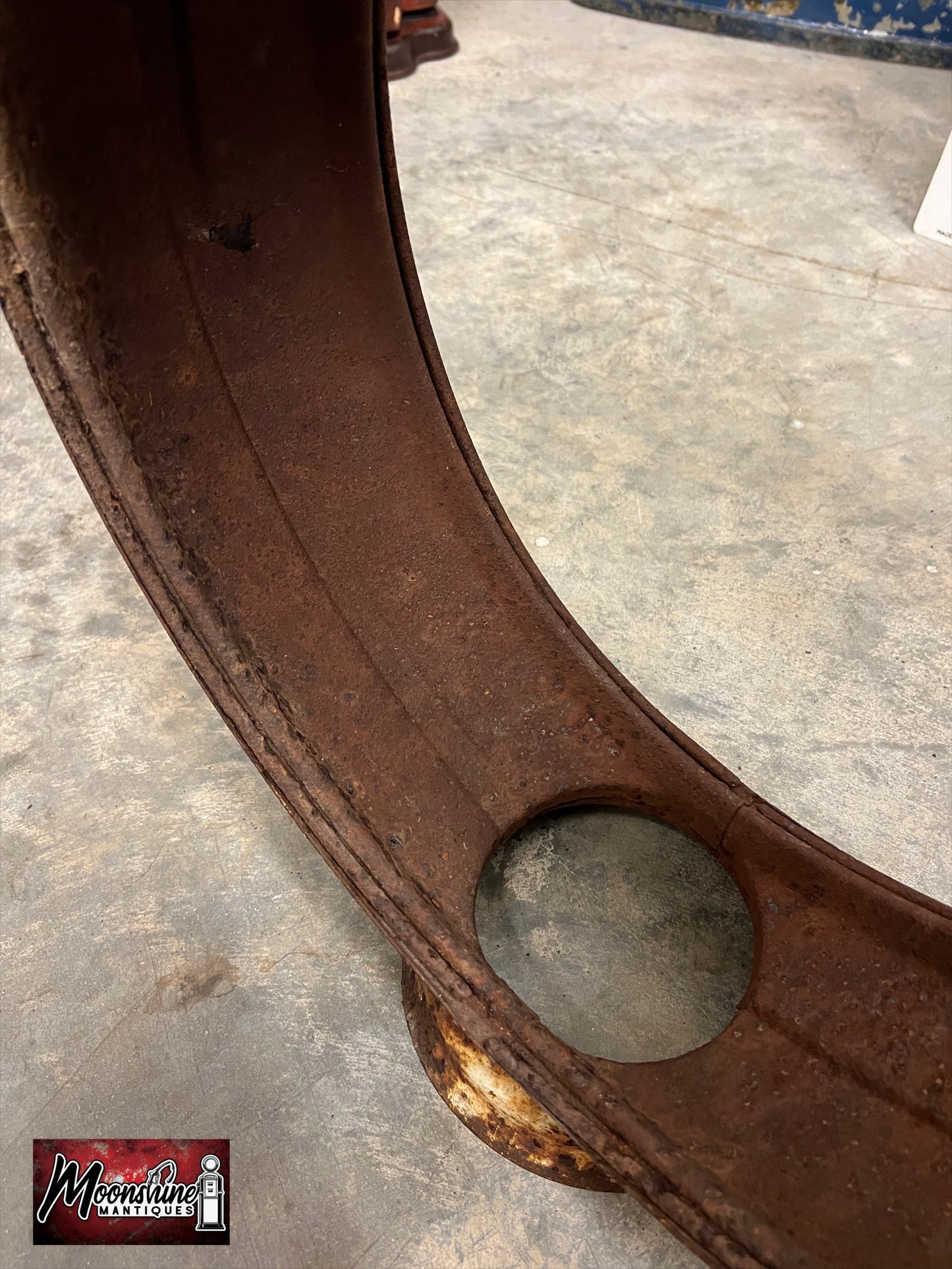 Original Gas Pump Globe Steel Body - Free Shipping!