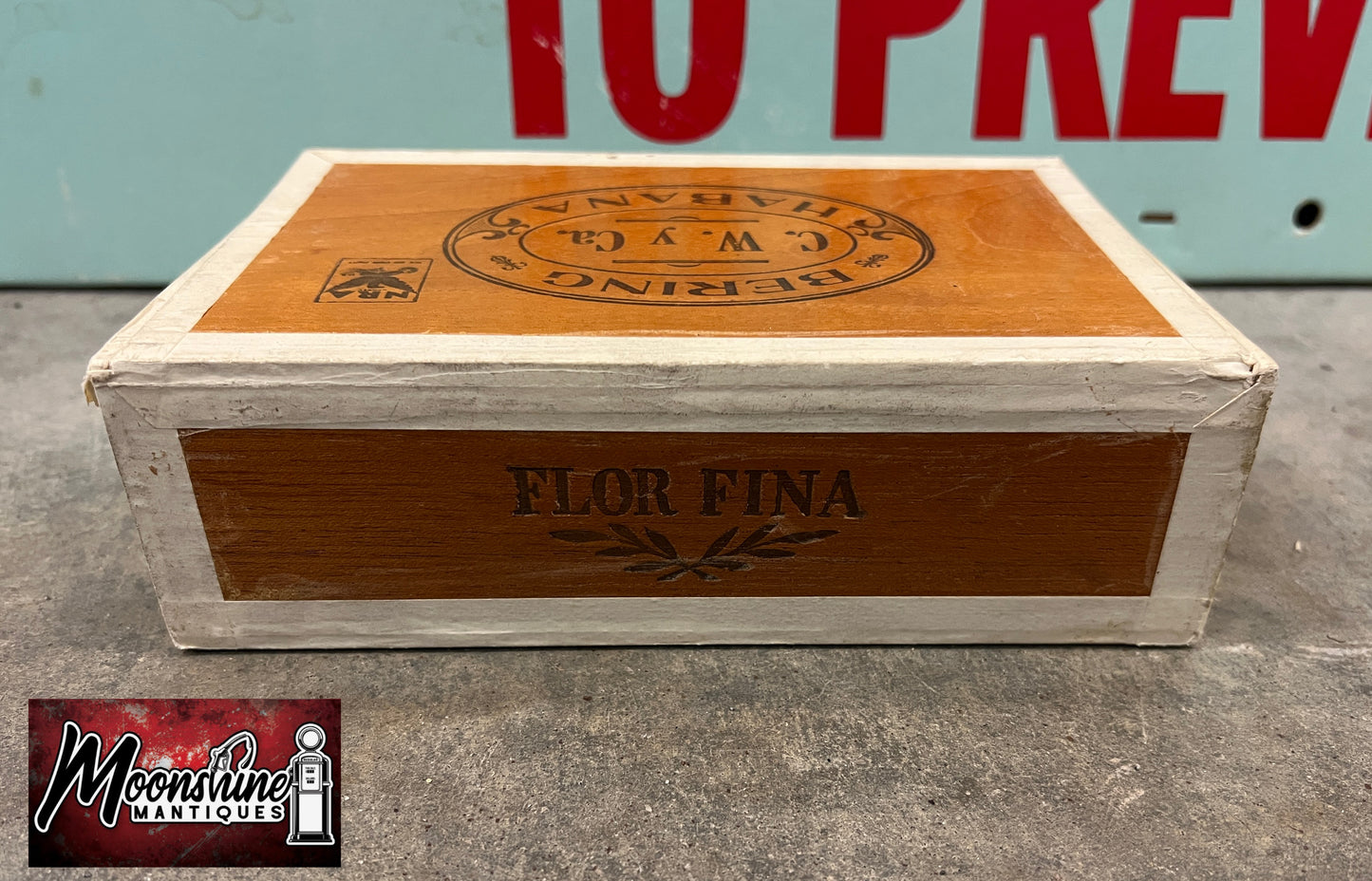 RARE Vtg. BERING CIGARS Display Box / Cigar Store - Free Shipping!