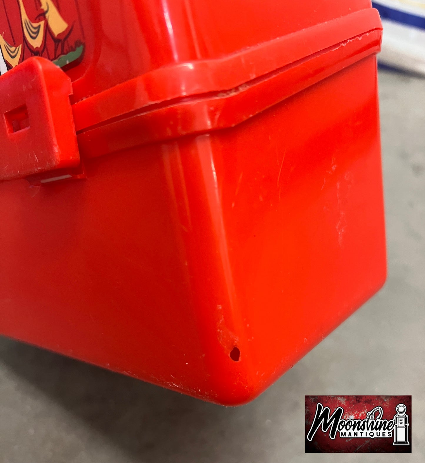 Vtg. 1981 RED BARN Lunch Box - Free Shipping!