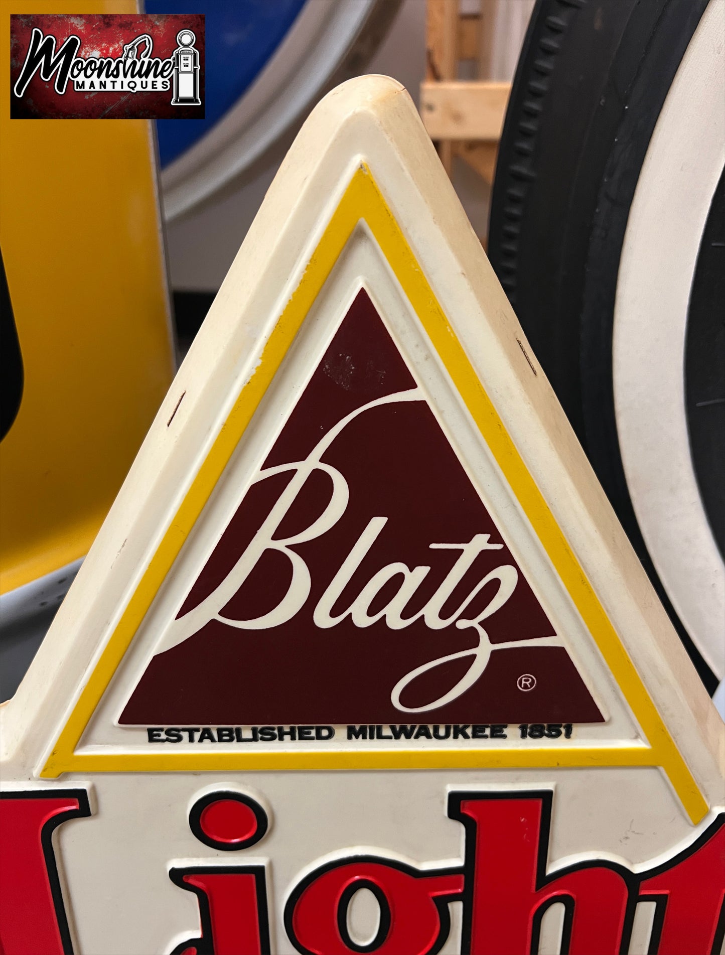 Vtg. 1970's BLATZ BEER Lighted Advertising Bar Sign - Free Shipping!