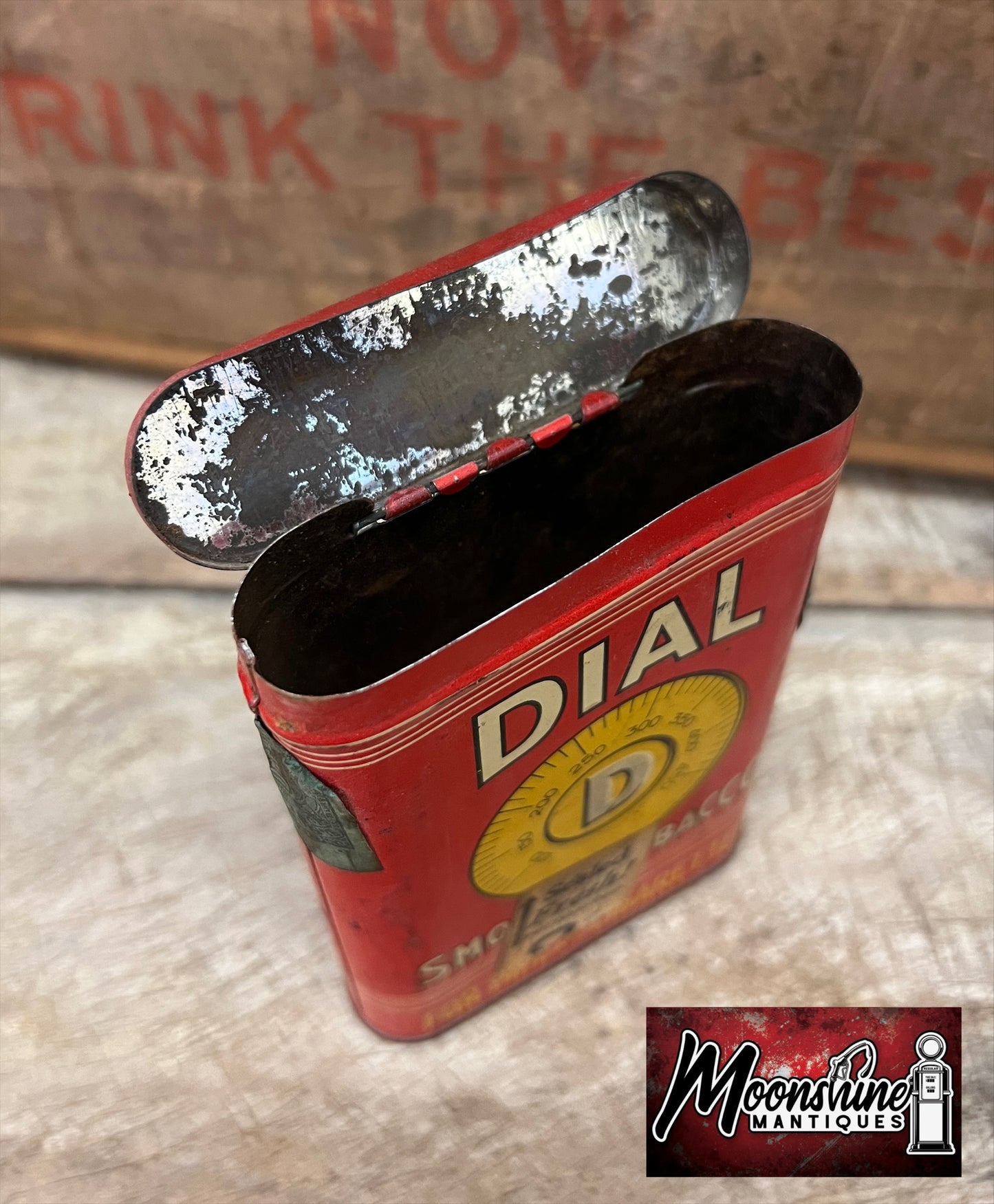 Vtg. DIAL Tobacco Pocket Tin - Free Shipping!