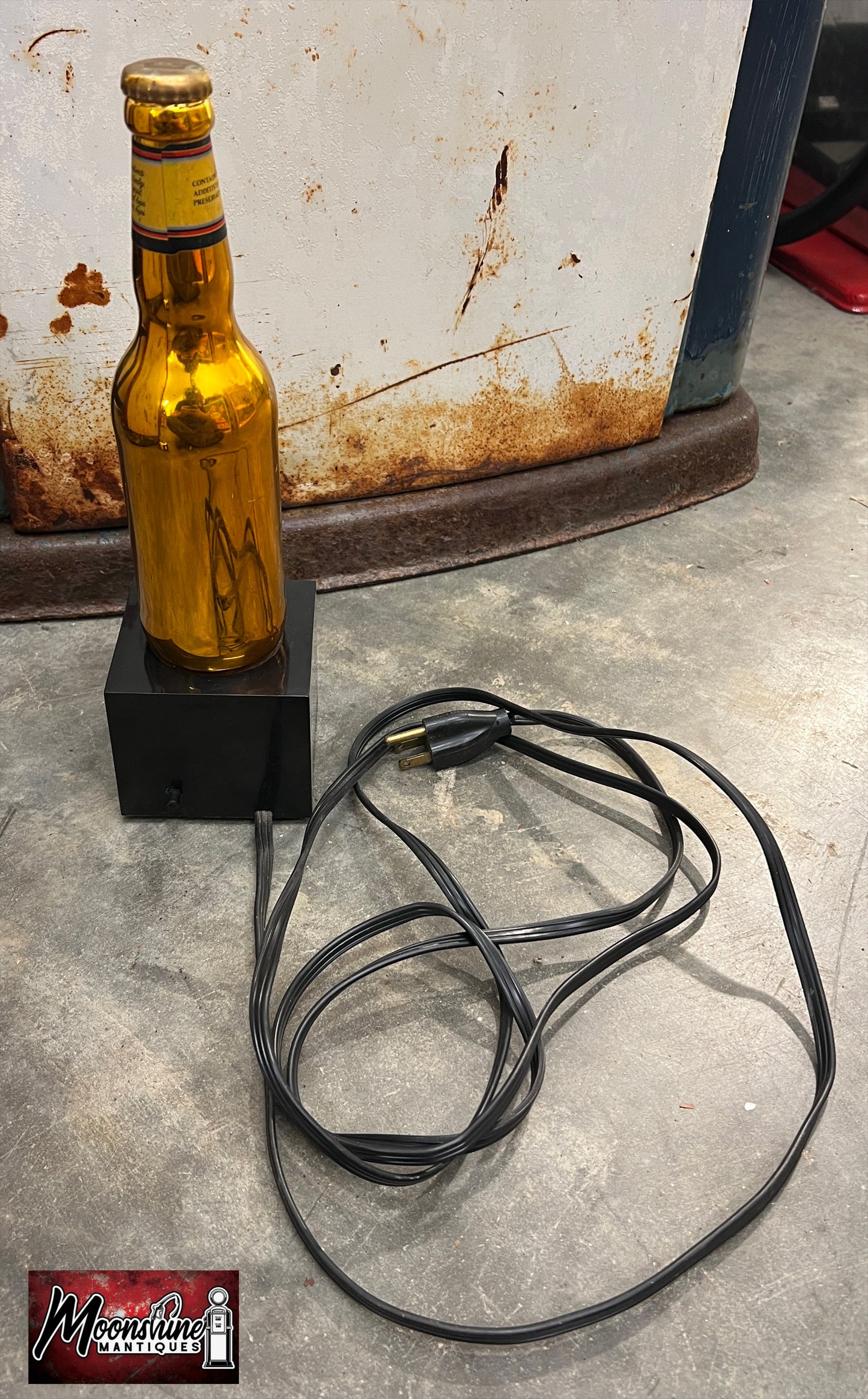 Vtg. MILLER GENUINE DRAFT Lighted Advertising Beer Bottle Sign - Free Shipping!