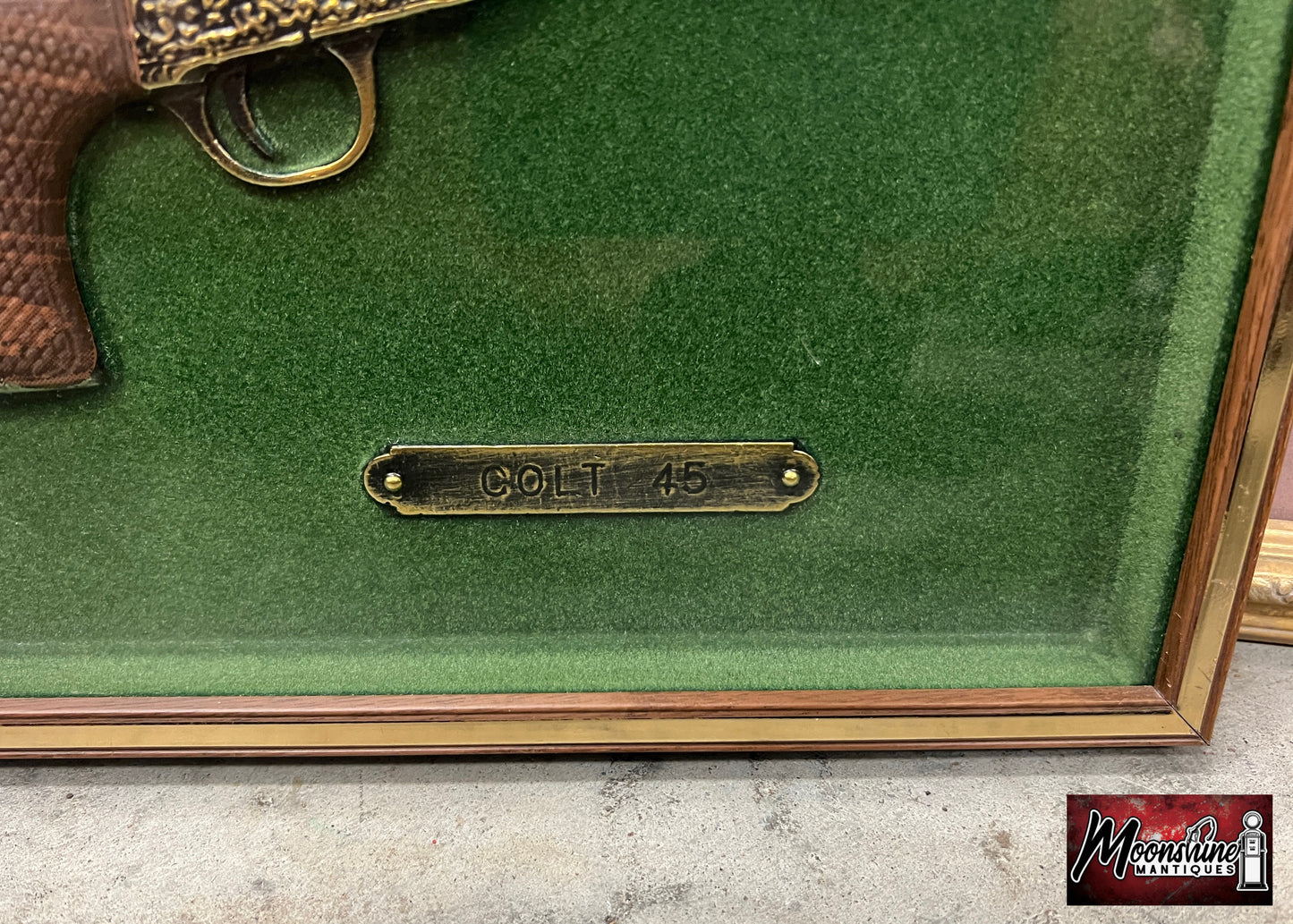 Vtg. 1970's Intercraft Industries COLT 45 Pistol Shadow Box - Free Shipping!