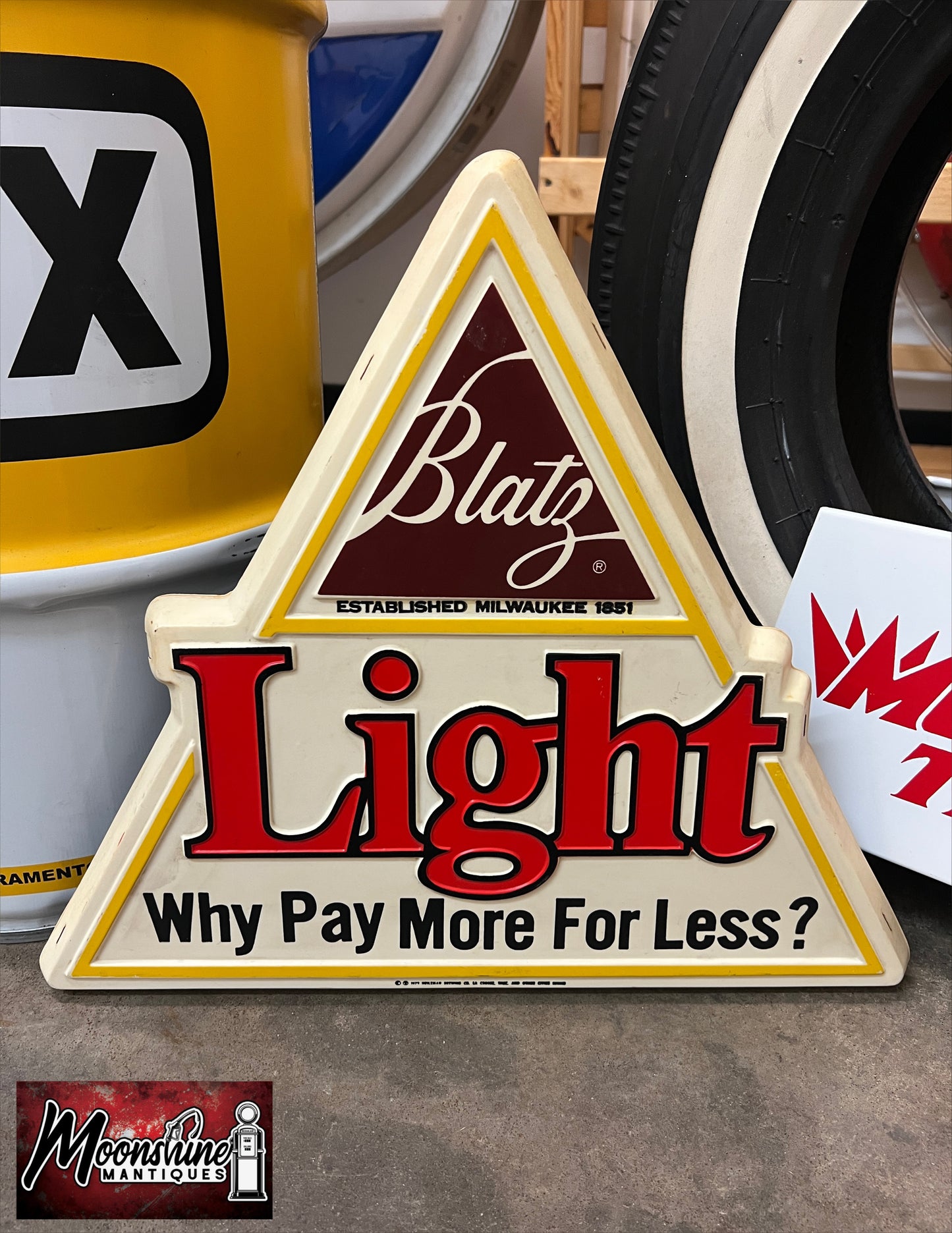 Vtg. 1970's BLATZ BEER Lighted Advertising Bar Sign - Free Shipping!