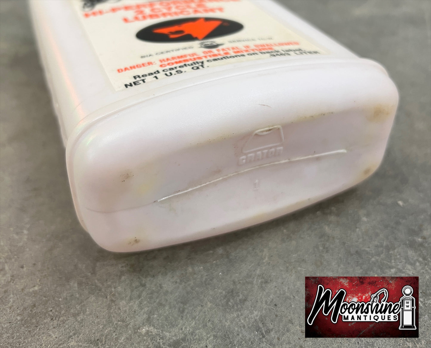 1960’s WOLF'S HEAD 2 Cycle Oil Bottle - Gas & Oil - Free Shipping!