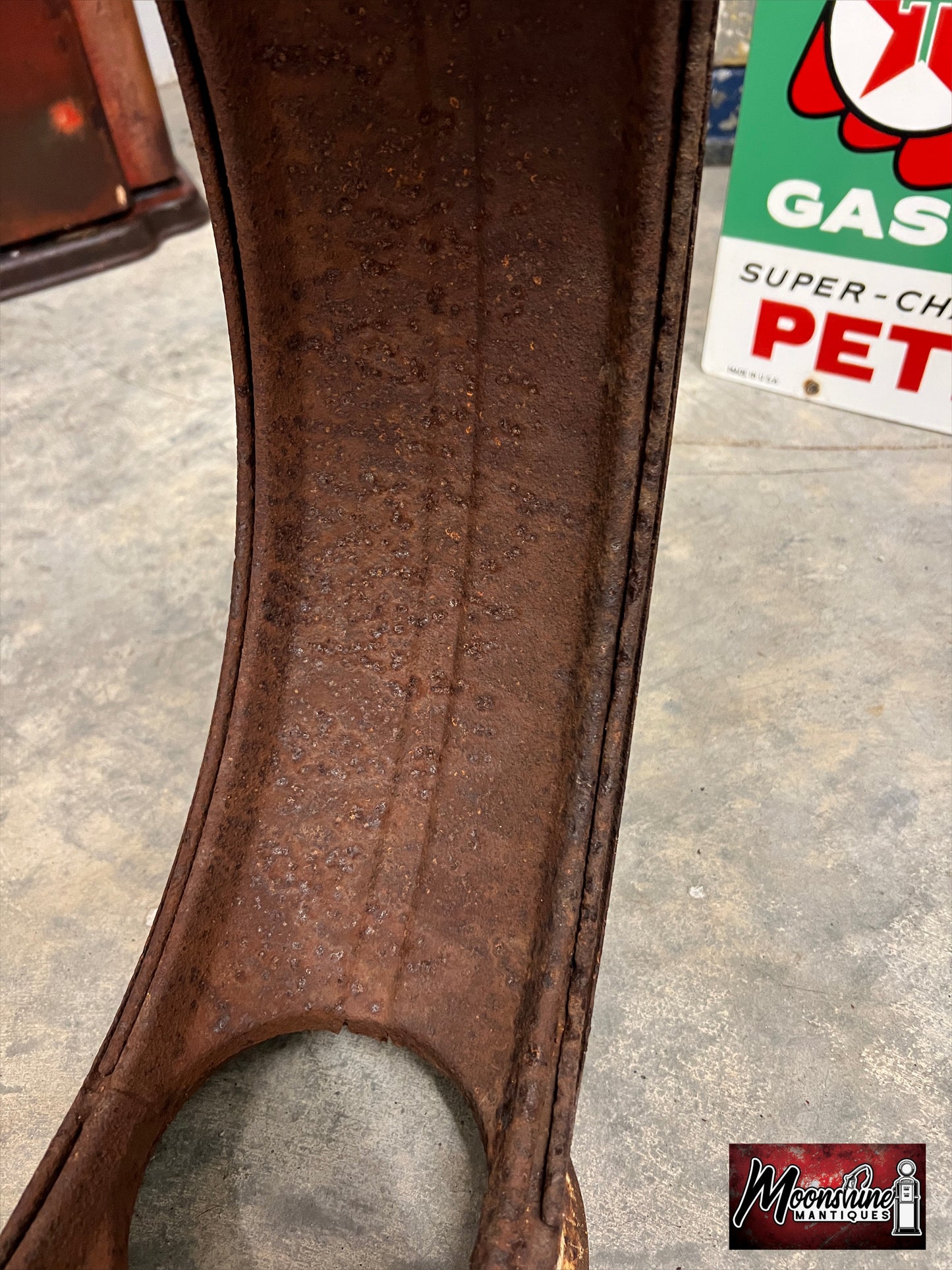 Original Gas Pump Globe Steel Body - Free Shipping!