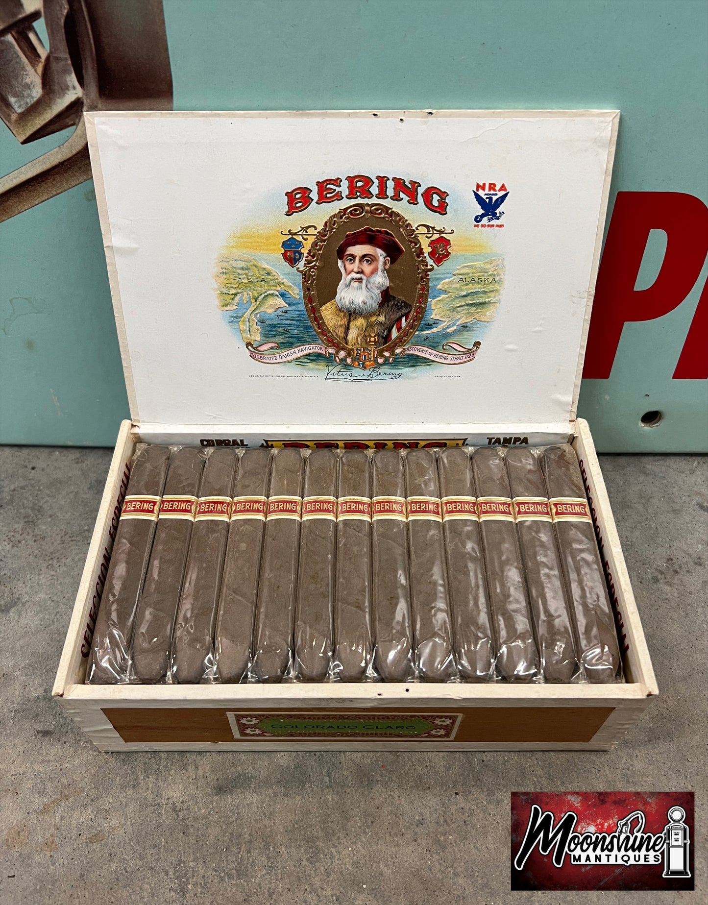 RARE Vtg. BERING CIGARS Display Box / Cigar Store - Free Shipping!