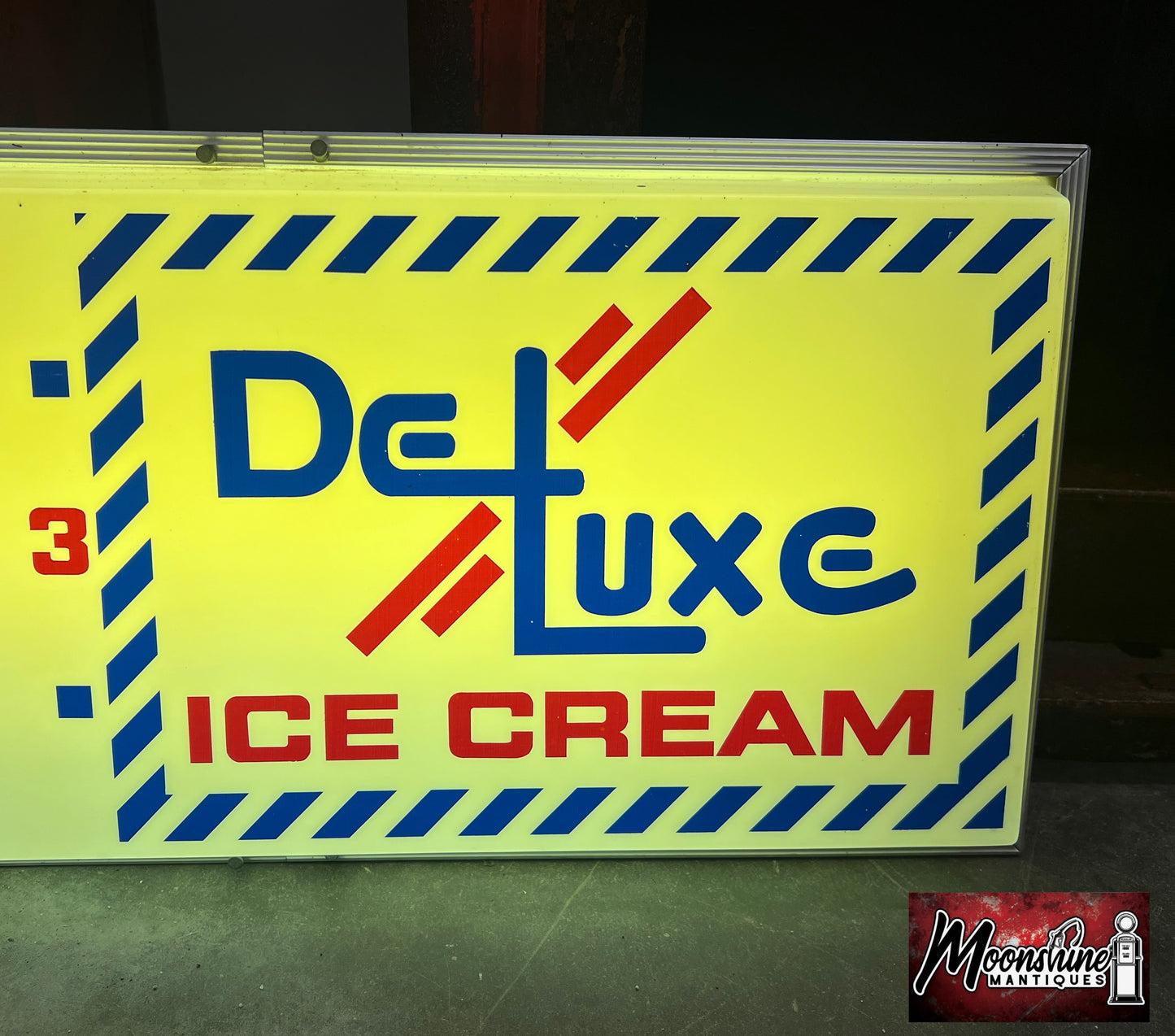 Vtg. DeLuxe Ice Cream Clock / Sign - Mooresville, NC - Free Shipping!