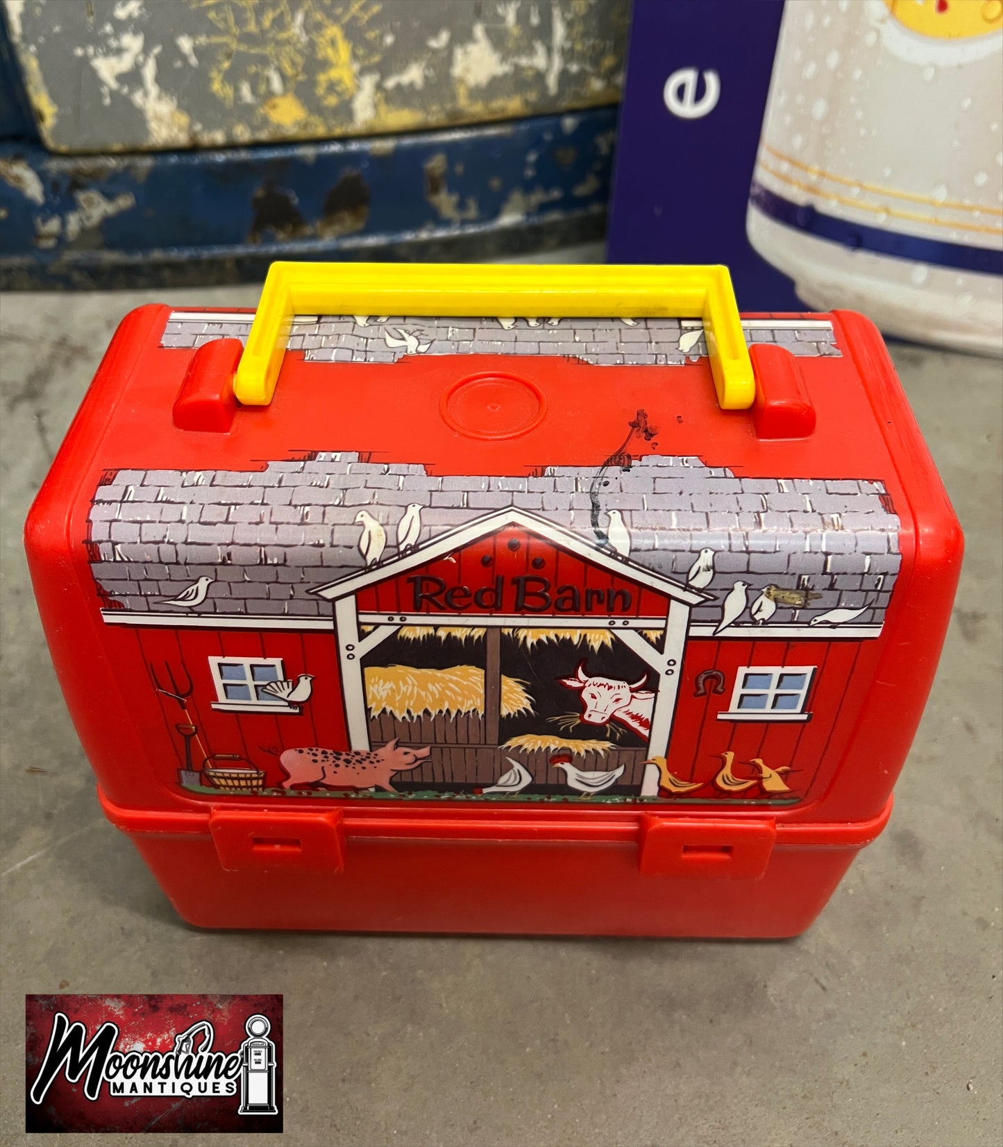 Vtg. 1981 RED BARN Lunch Box - Free Shipping!