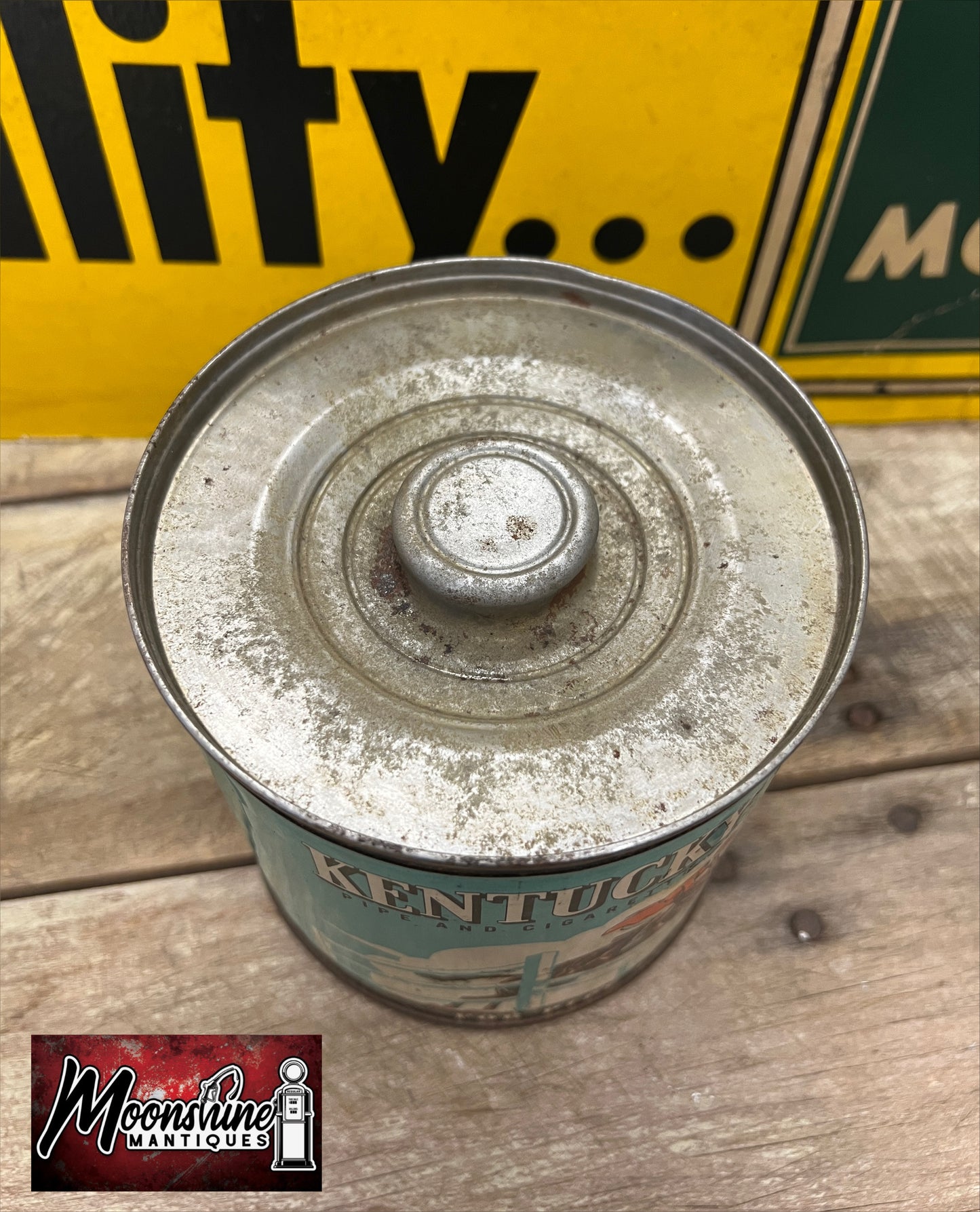 Vtg. KENTUCKY CLUB Tobacco Tin - Free Shipping!